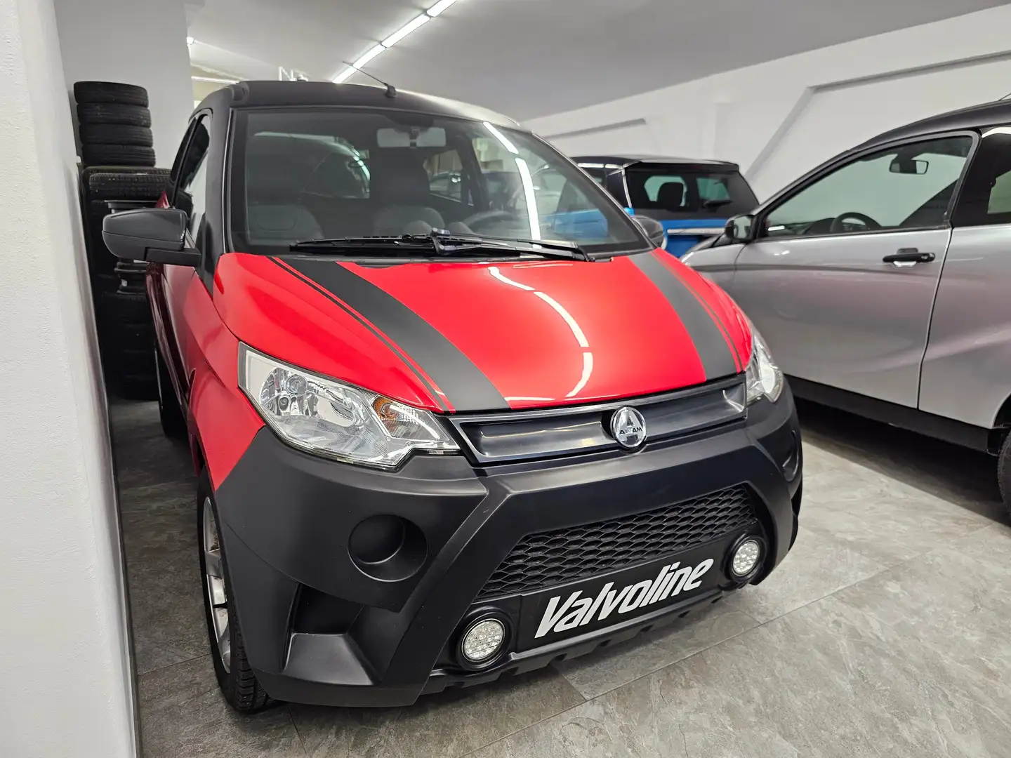 Aixam Crossline Premium Sport TOP Pickerl neu 1. Besitz Model 2020 Червоний - 2