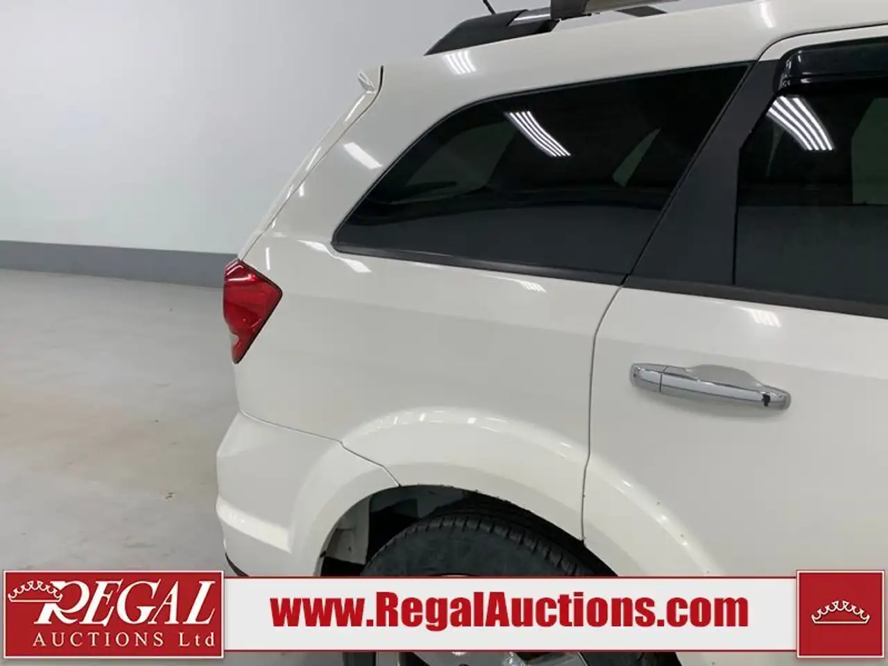 Dodge Journey снимка Dodge Journey