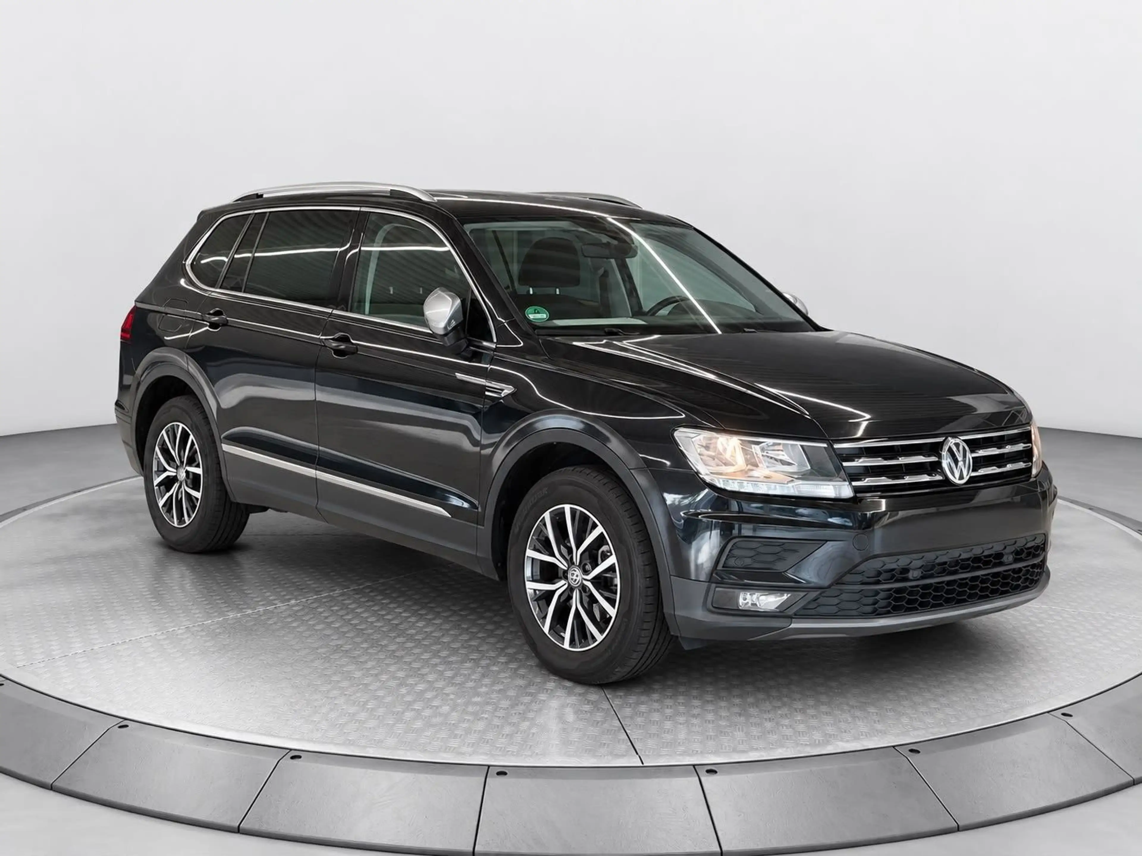 Volkswagen Tiguan Allspace Comfortline — photo 3