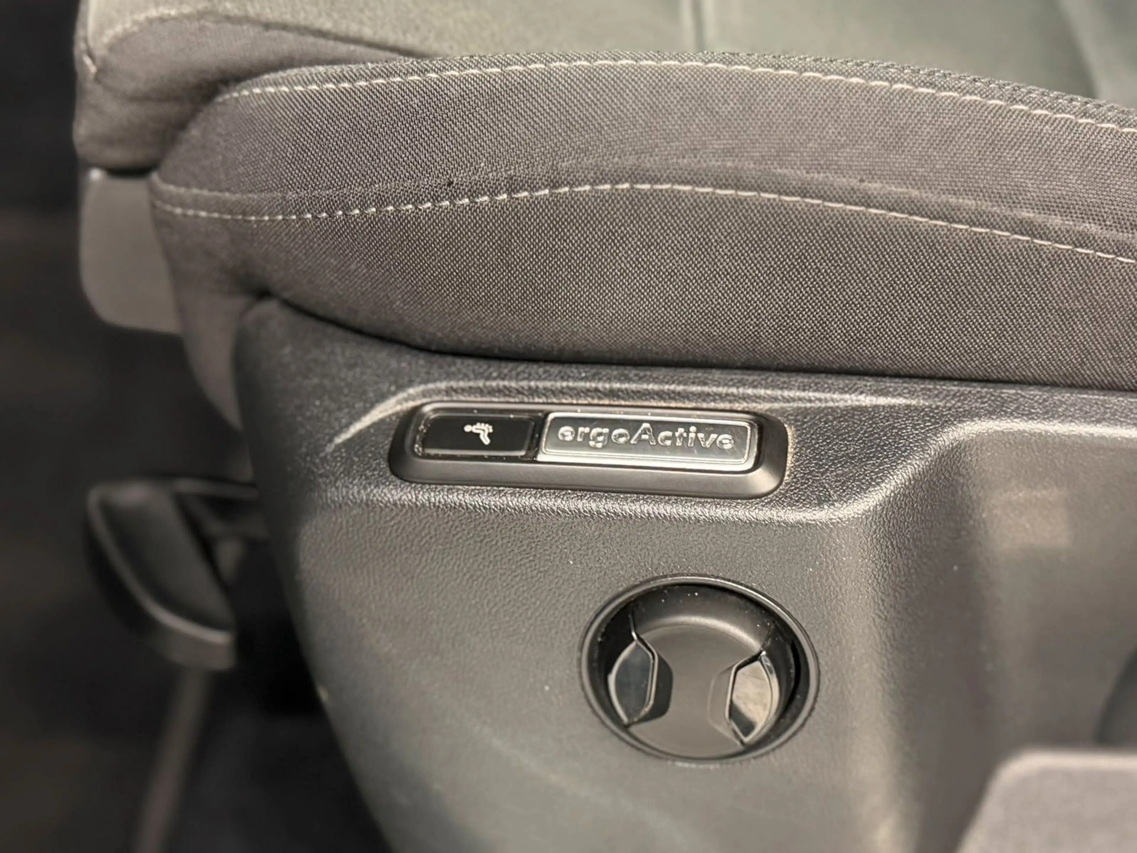 Volkswagen Tiguan Allspace Comfortline — photo 14