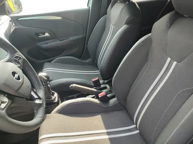 Opel Corsa view 11