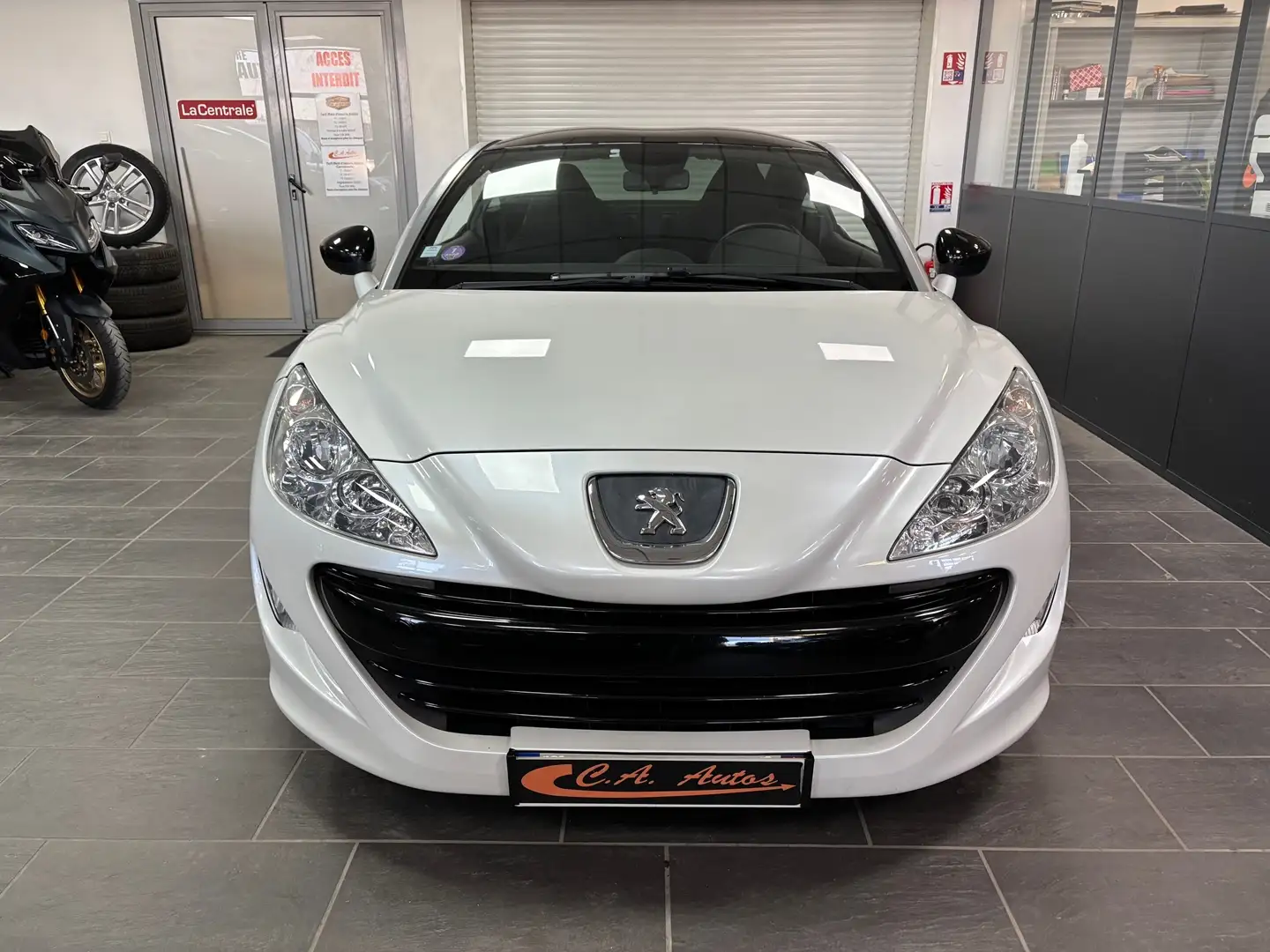 Peugeot RCZ 1.6 THP 16V 156CH Blanc - 2