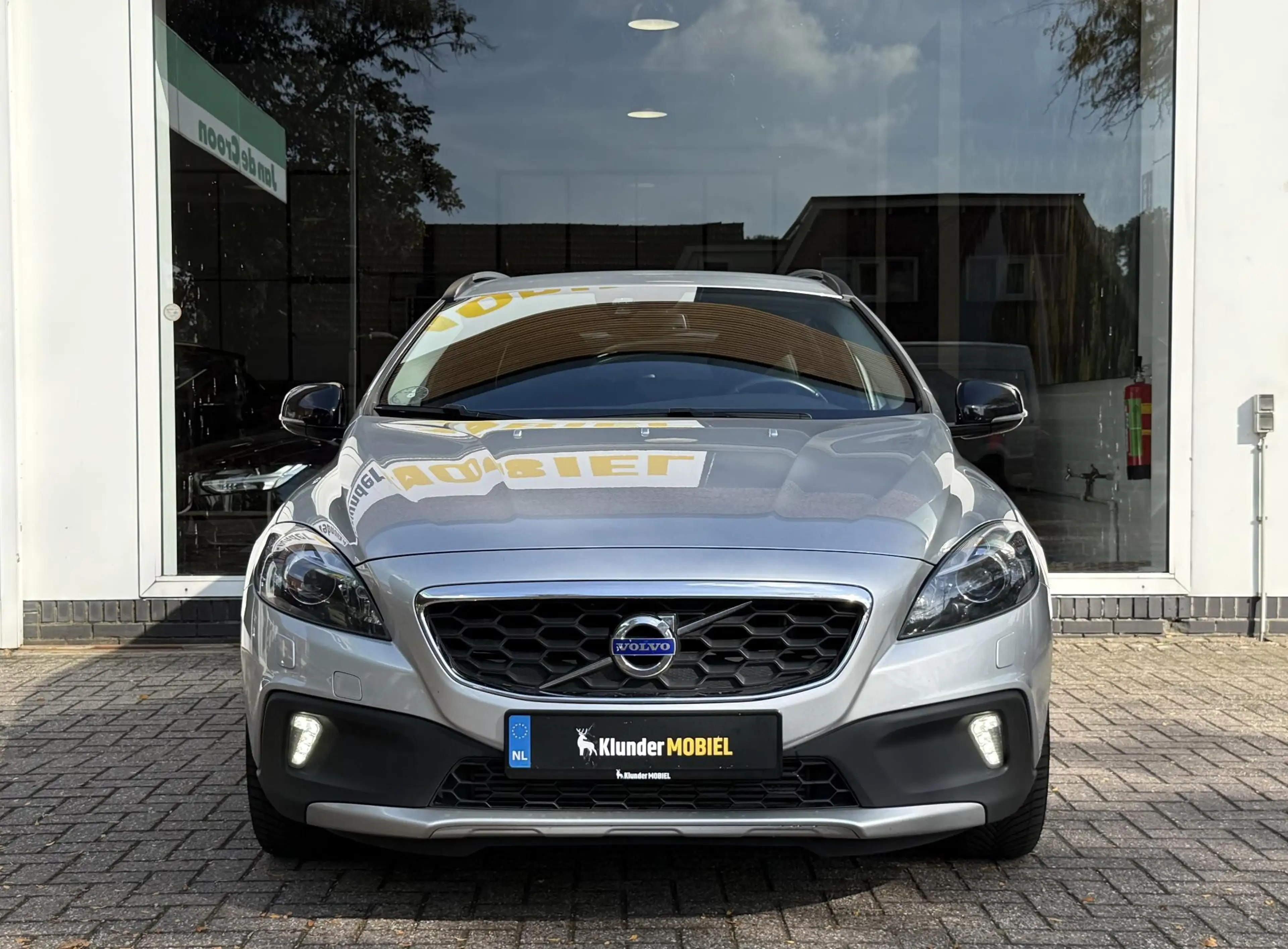 Volvo V40 Cross Country 2.5 T5 AWD Momentum Aut. |Camera|Carplay|Leder| — photo 13