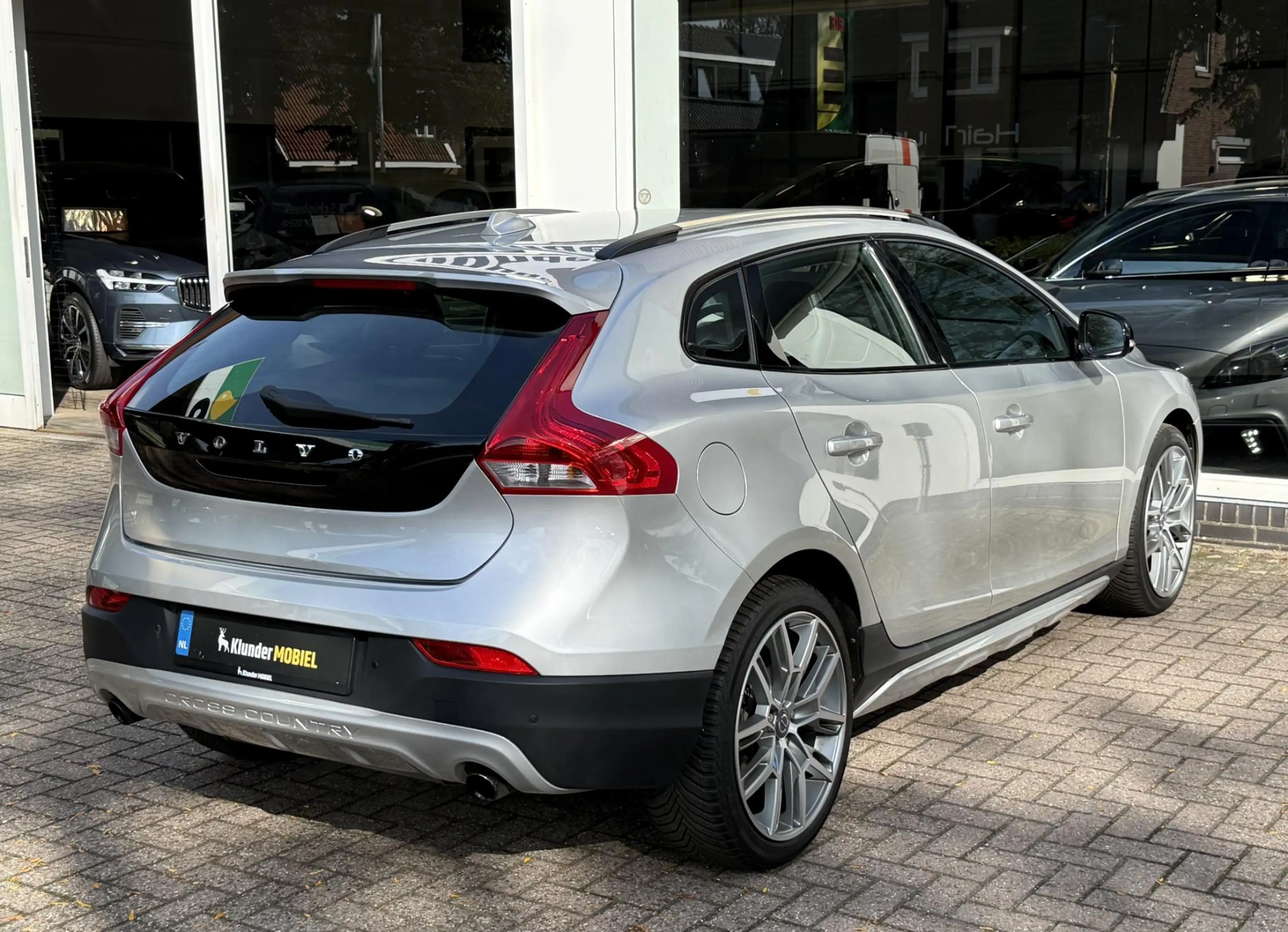 Volvo V40 Cross Country 2.5 T5 AWD Momentum Aut. |Camera|Carplay|Leder| — photo 20