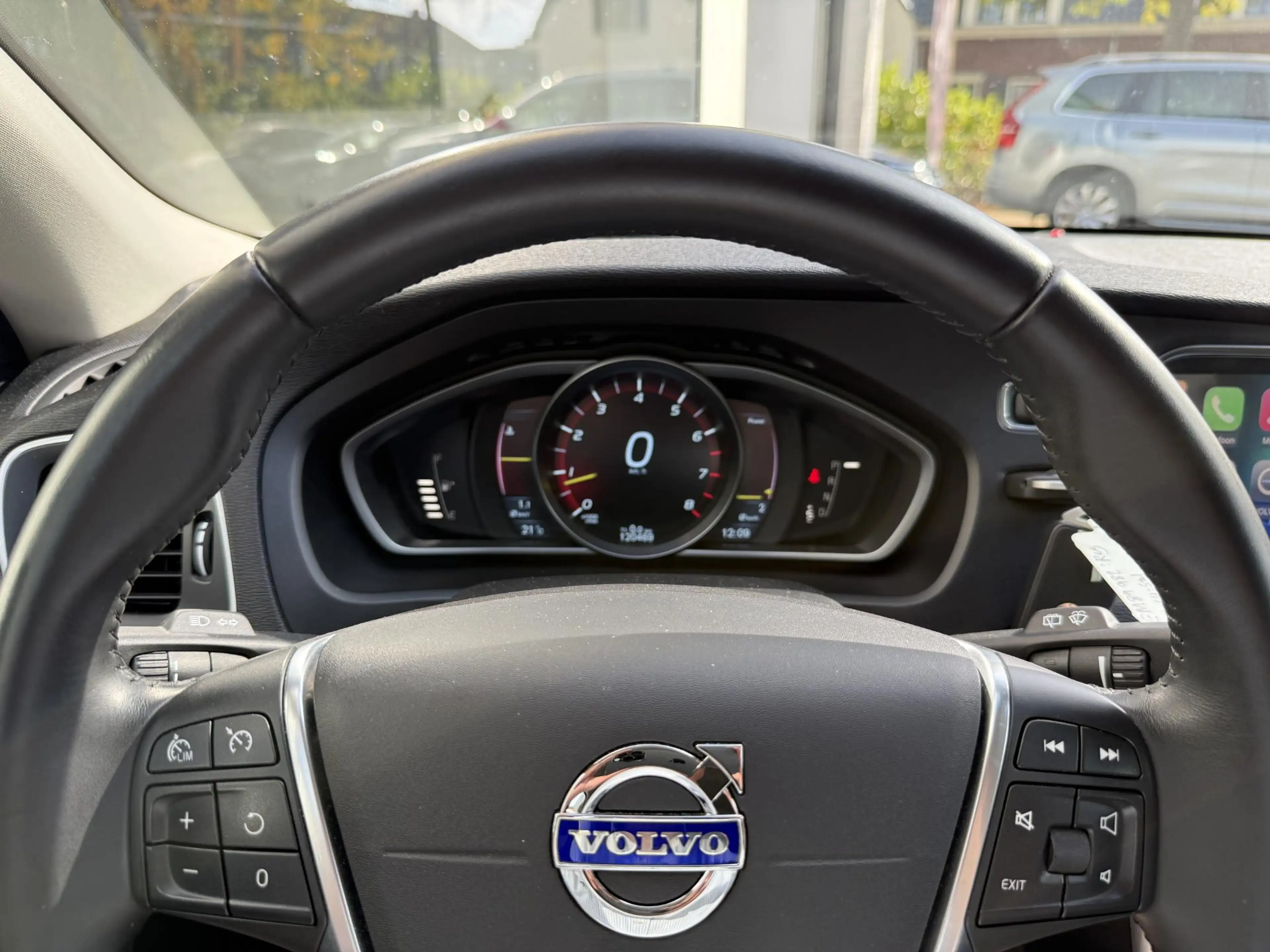 Volvo V40 Cross Country 2.5 T5 AWD Momentum Aut. |Camera|Carplay|Leder| — photo 8