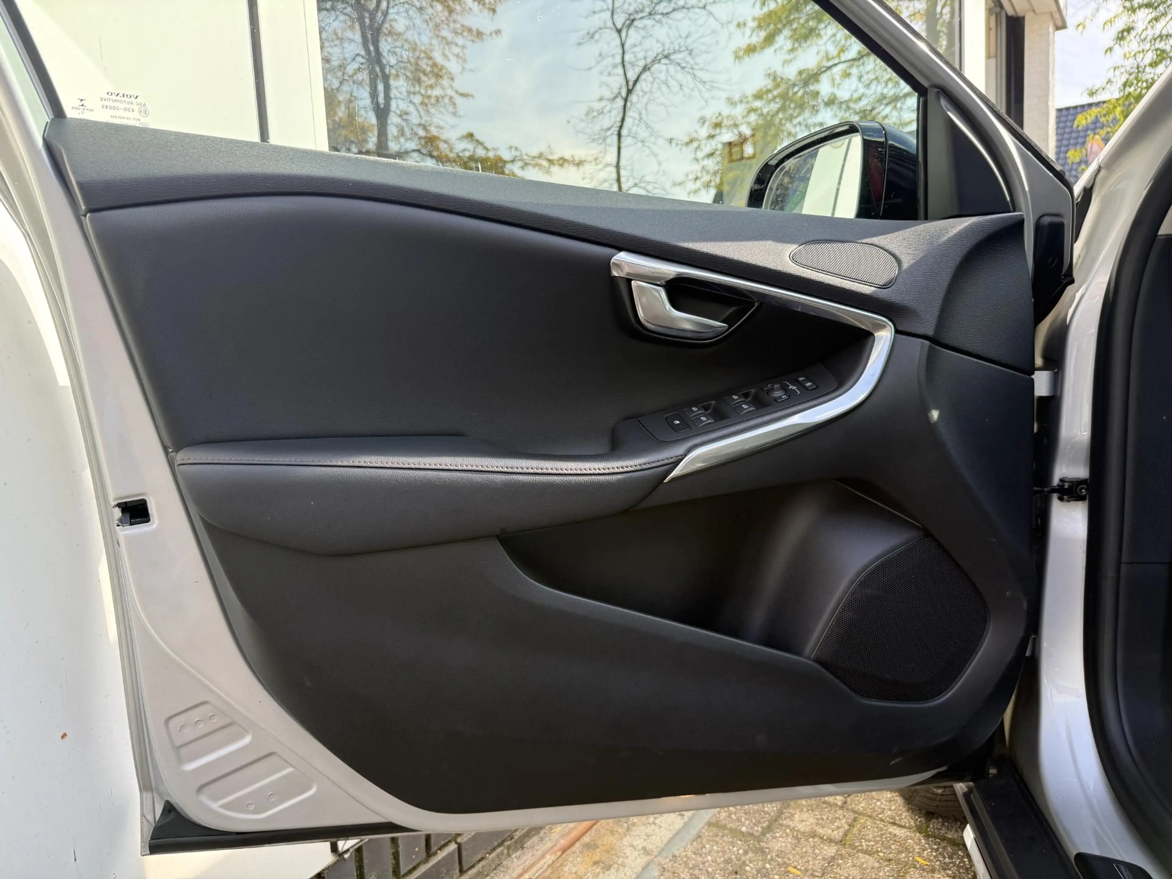 Volvo V40 Cross Country 2.5 T5 AWD Momentum Aut. |Camera|Carplay|Leder| — photo 23