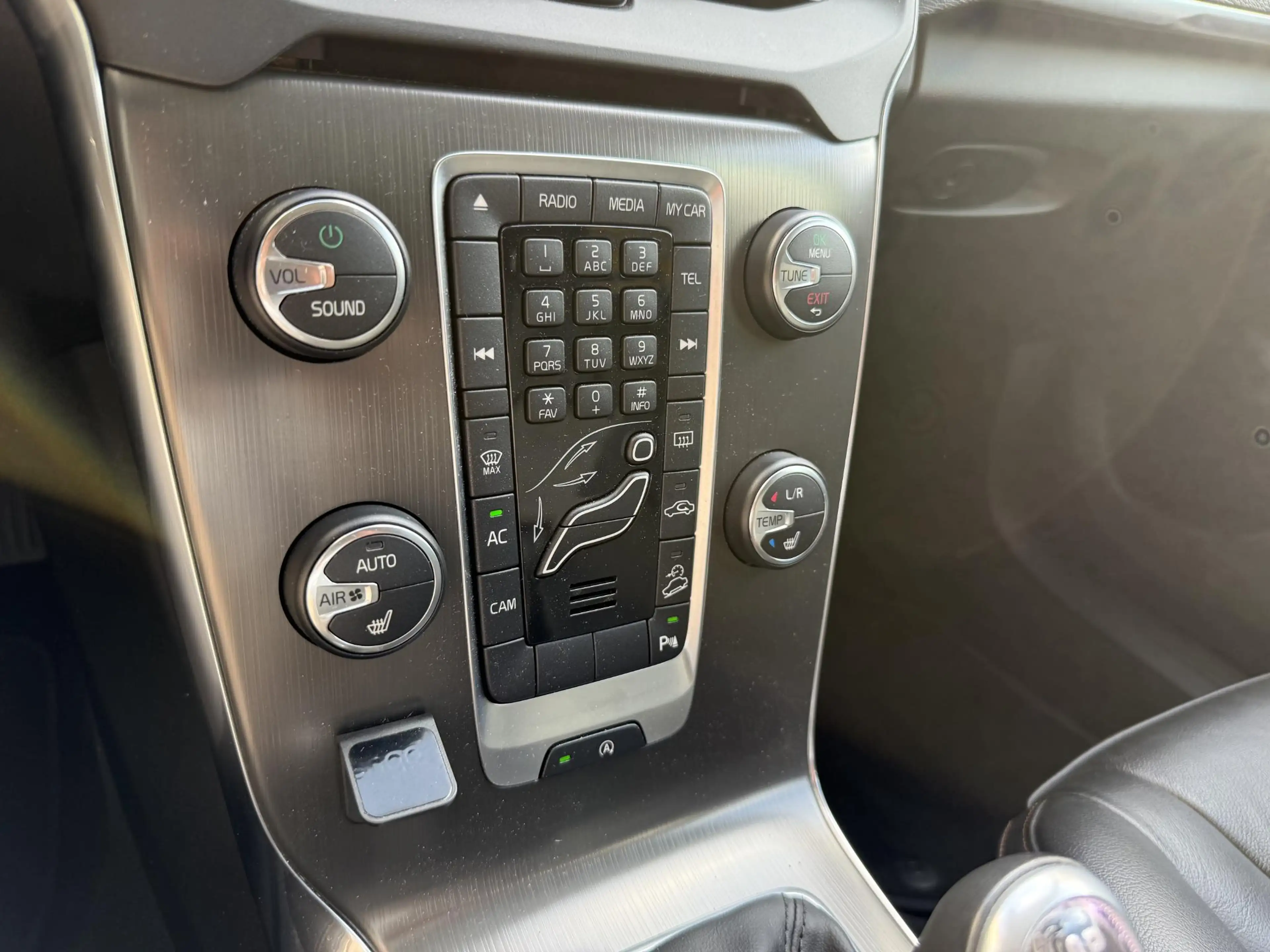 Volvo V40 Cross Country 2.5 T5 AWD Momentum Aut. |Camera|Carplay|Leder| — photo 21