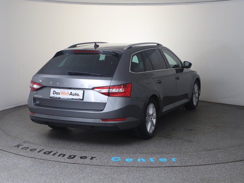 Skoda Superb 4x4 Ambition TDI DSG — photo 4