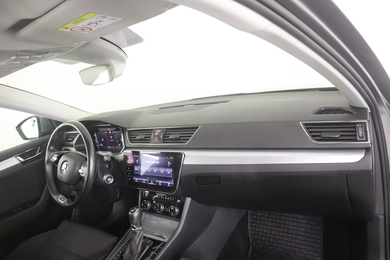 Skoda Superb 4x4 Ambition TDI DSG — photo 8