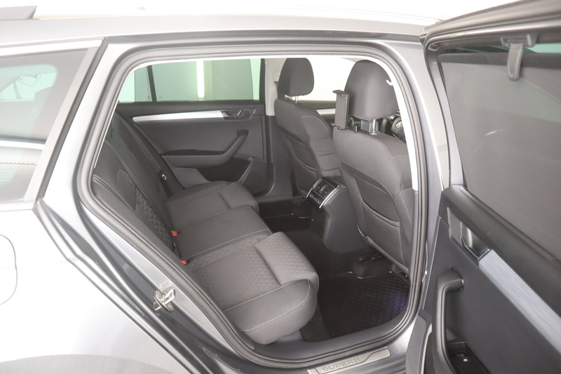 Skoda Superb 4x4 Ambition TDI DSG — photo 7