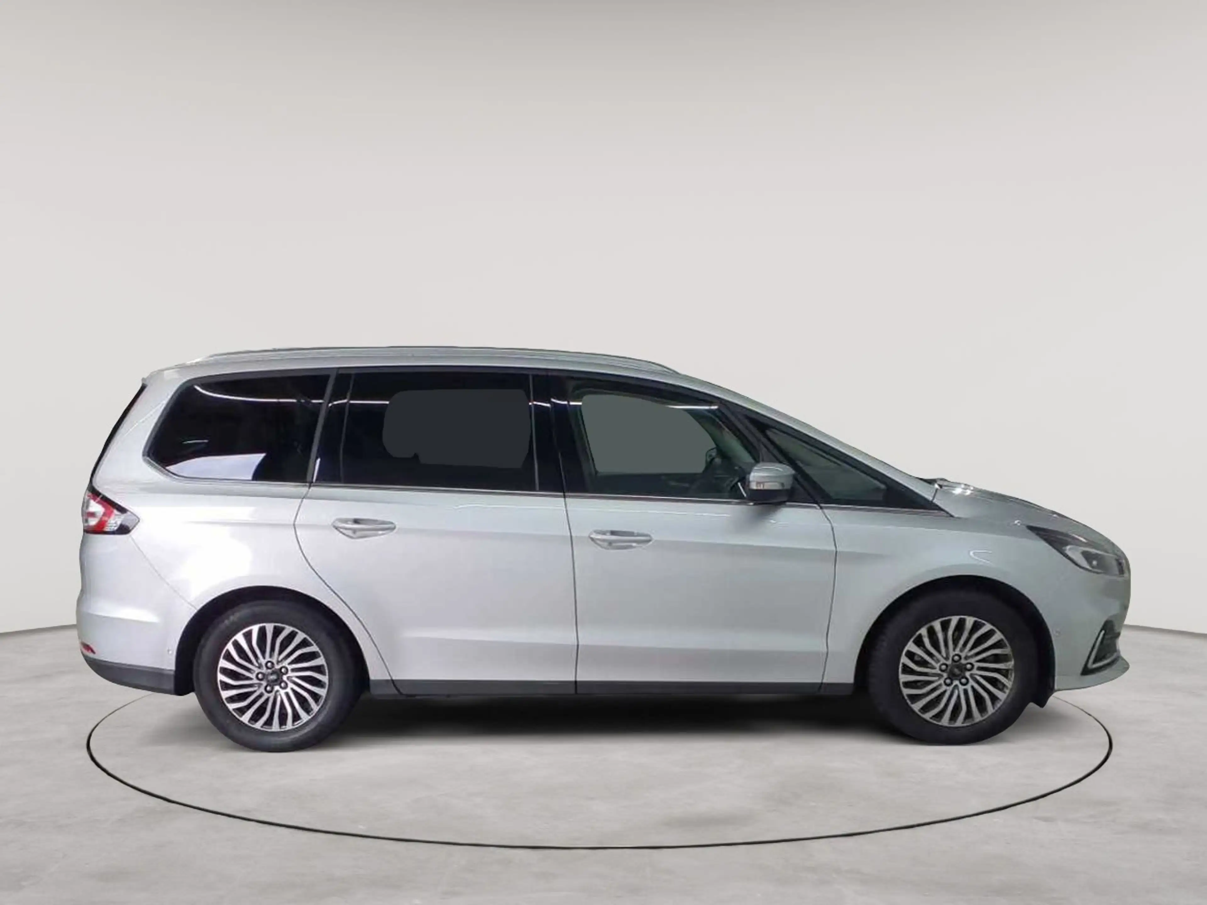 Ford Galaxy Galaxy 2.0 EcoBlue S&S Aut. TITANIUM — photo 3