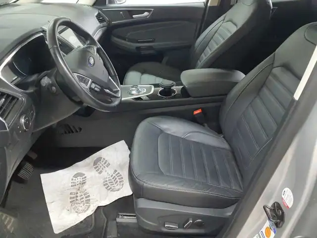Ford Galaxy view 8