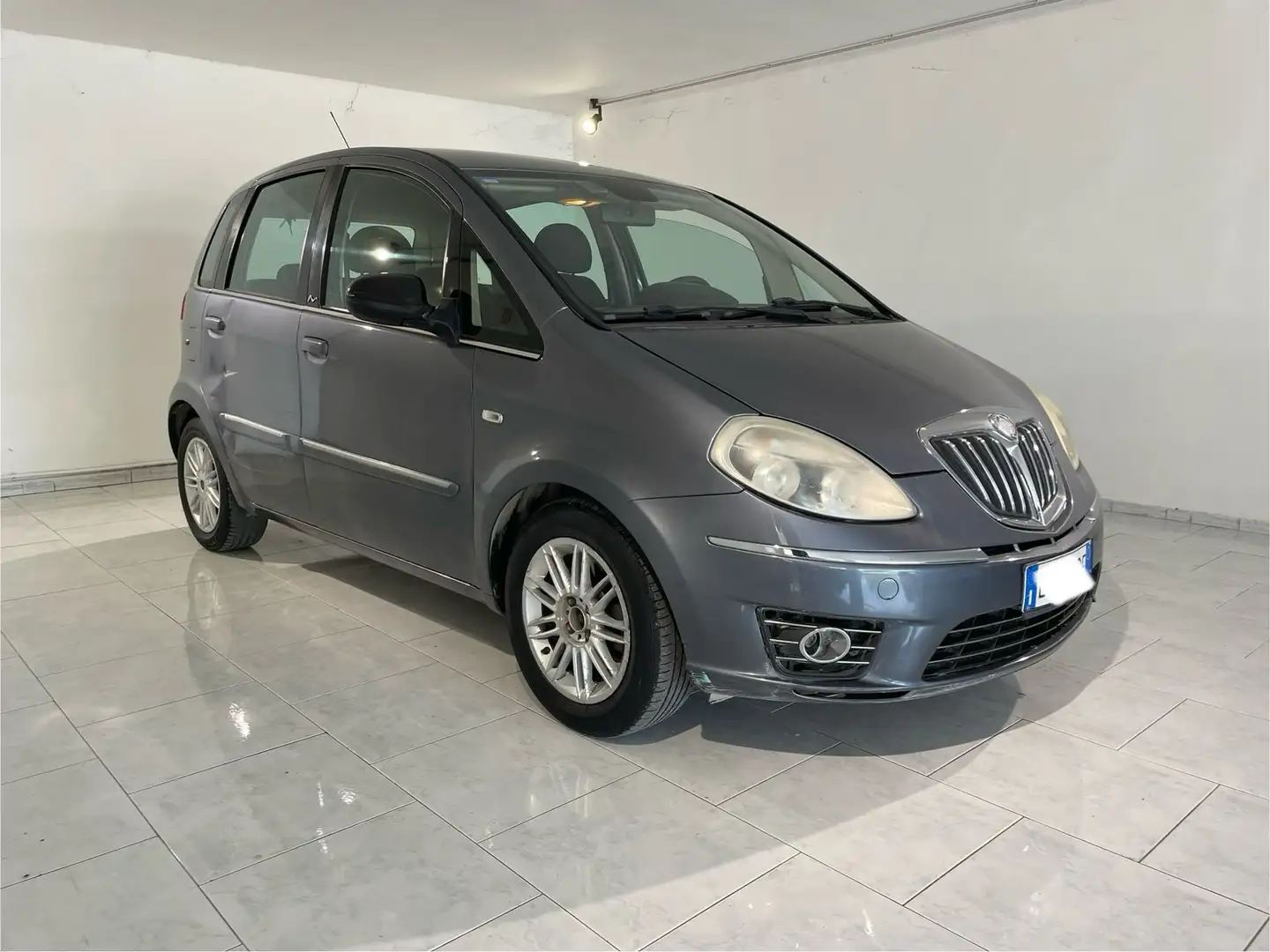 Lancia MUSA 2011 Musa 1.3 mjt Platinum Gri - 1