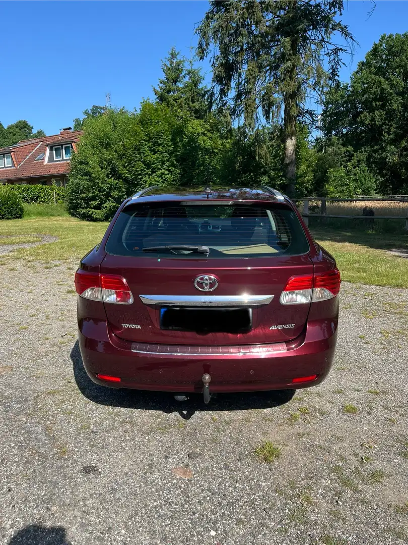 Toyota Avensis Life Rot - 1