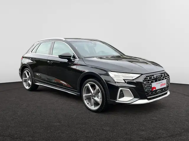 Audi A3 view 4