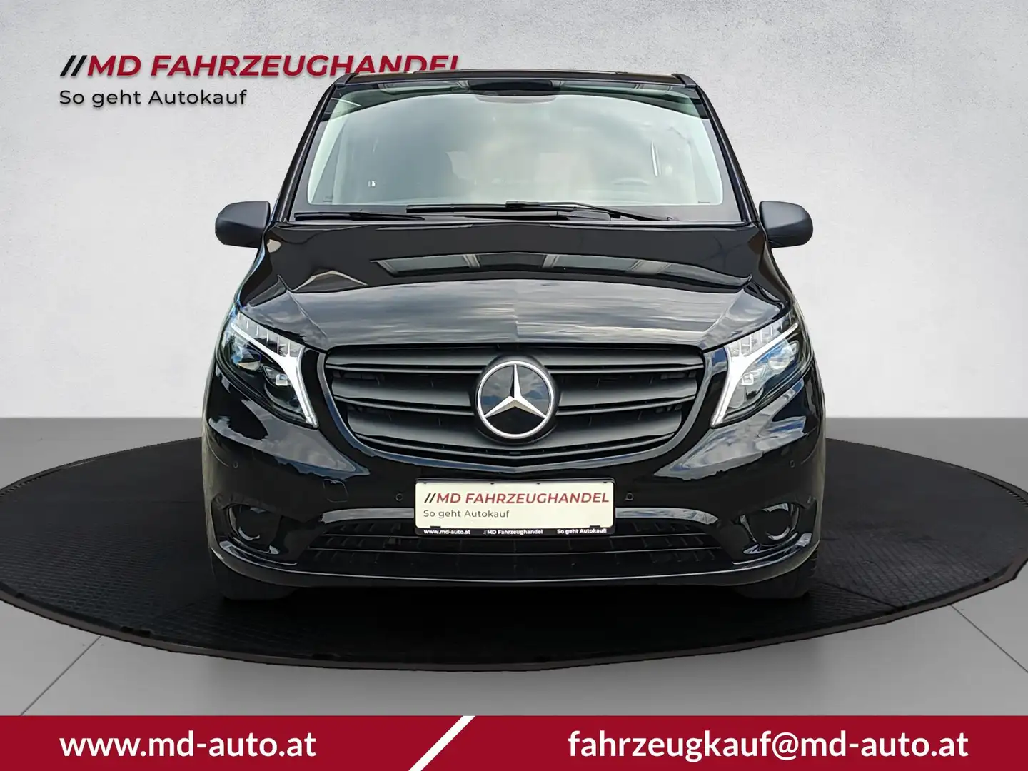 Mercedes-Benz Vito Tourer 119 CDI Select 4x4 lang 140 kW (190 PS),... Schwarz - 2