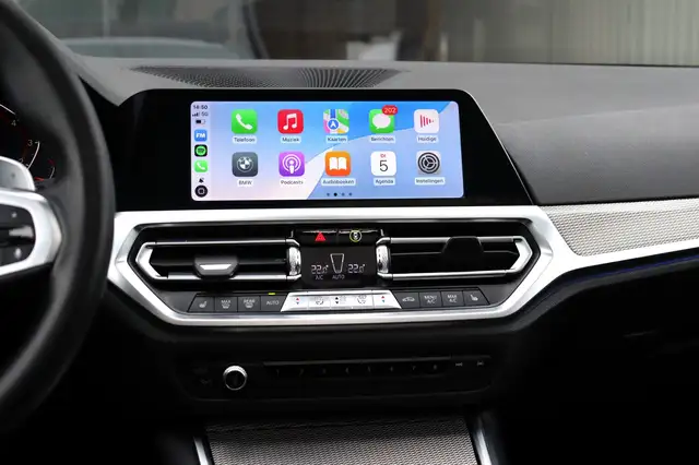BMW 3 Series view 9
