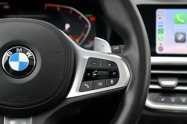 BMW 3 Series view 13