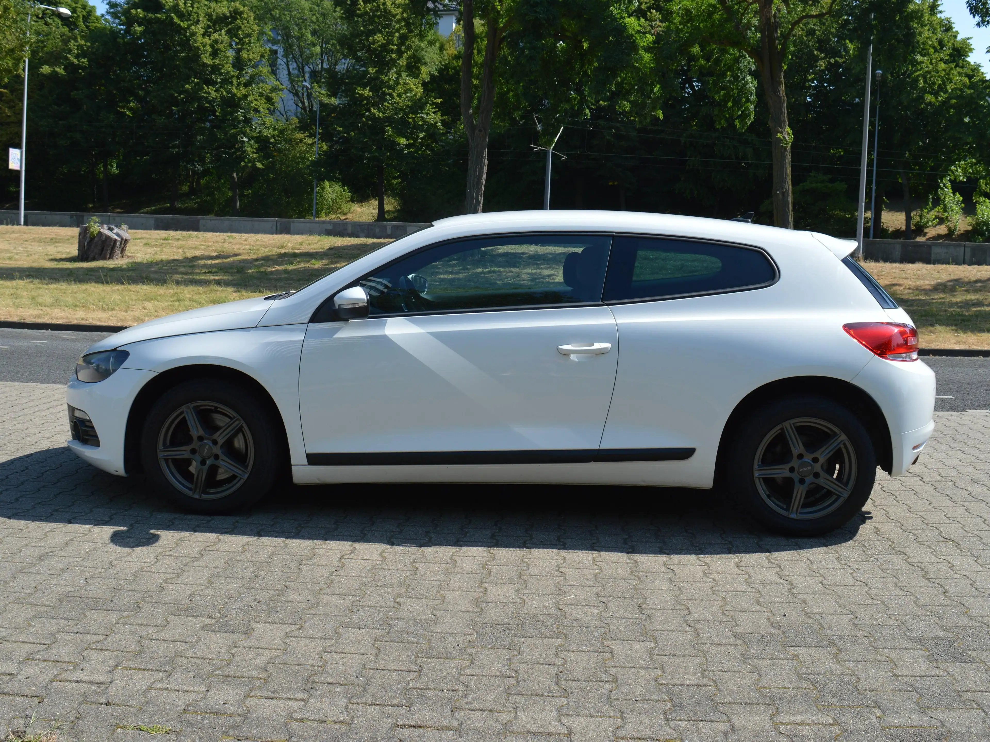 Volkswagen Scirocco 1.4 TSI 118 kW*Navi*PDC*Sitzheizung*Tempomat* — photo 2