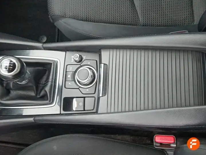 Mazda Mazda 3 3 1.5 Style 2017, foto 24
