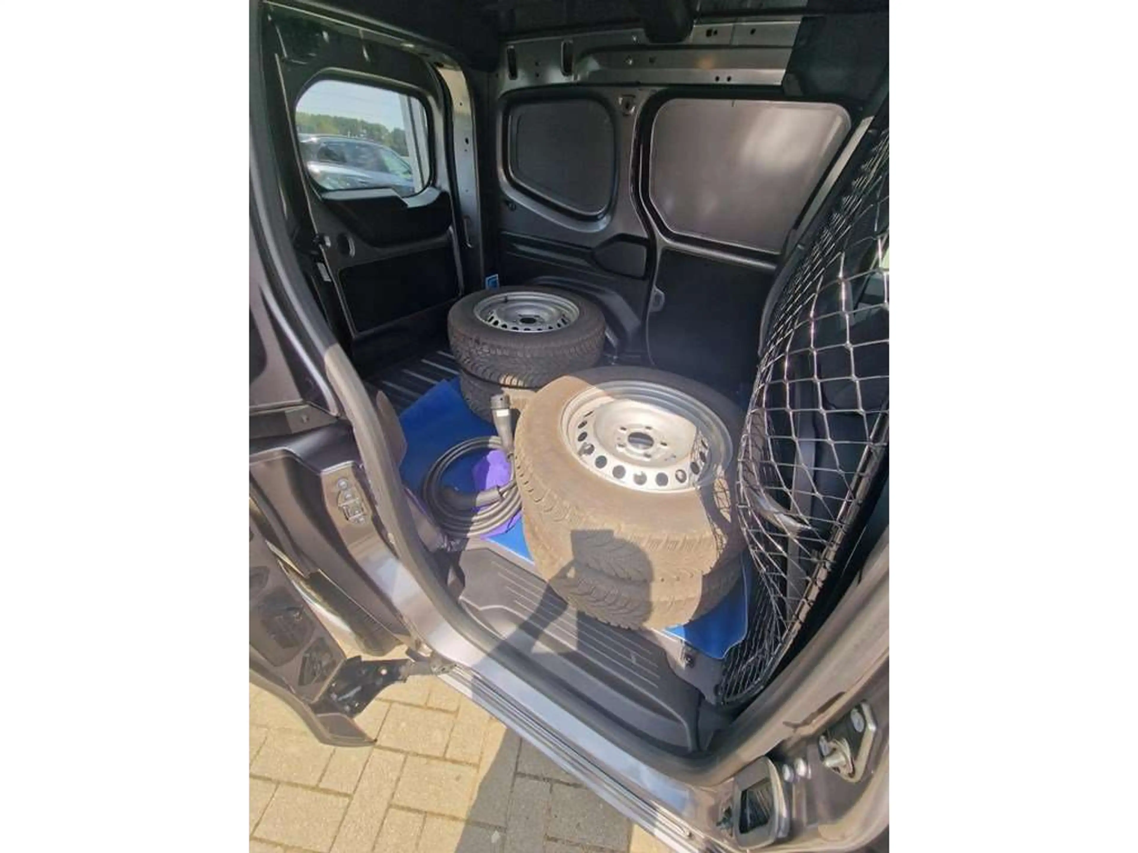 Renault Kangoo start — photo 3