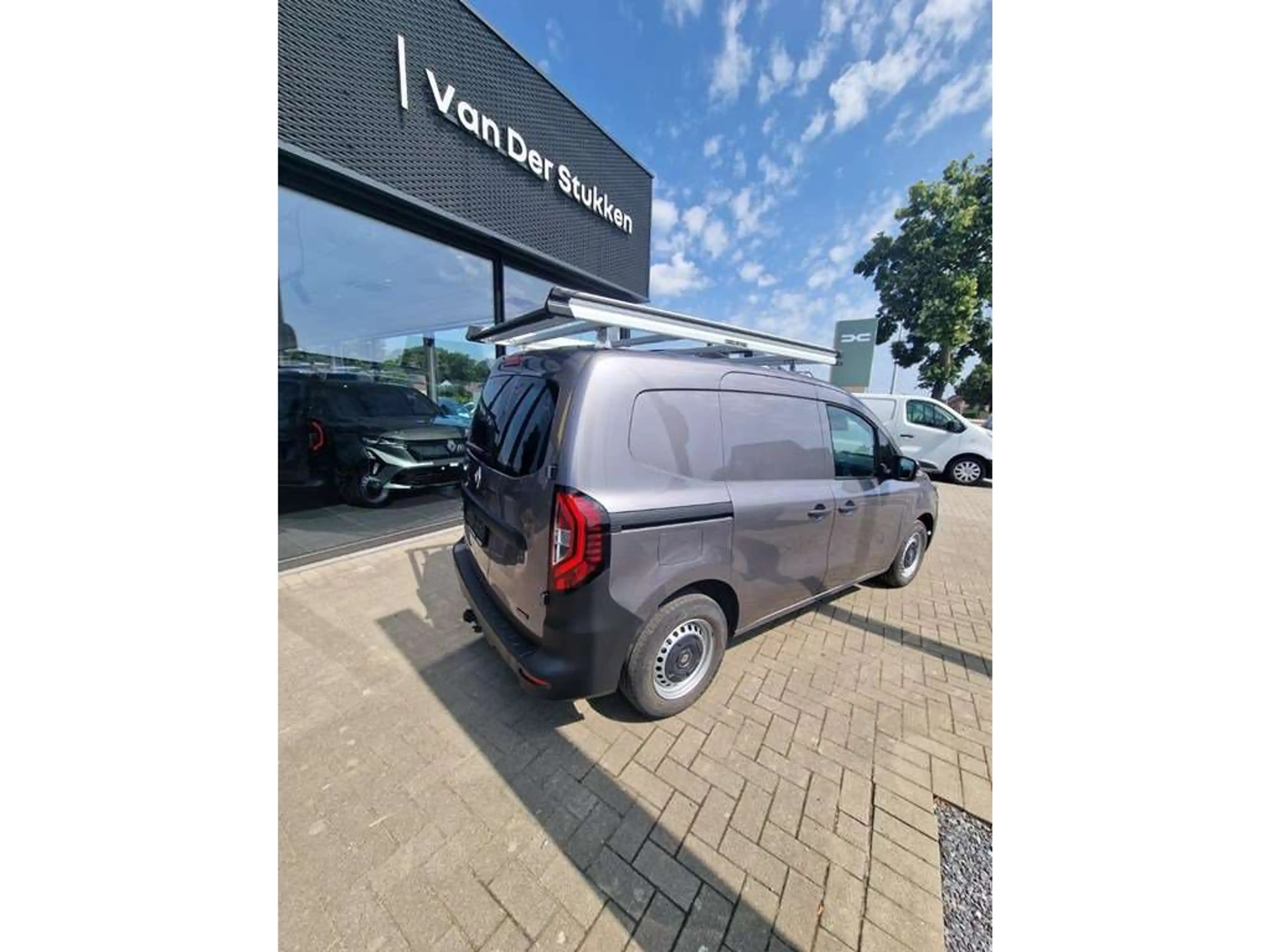 Renault Kangoo start — photo 4
