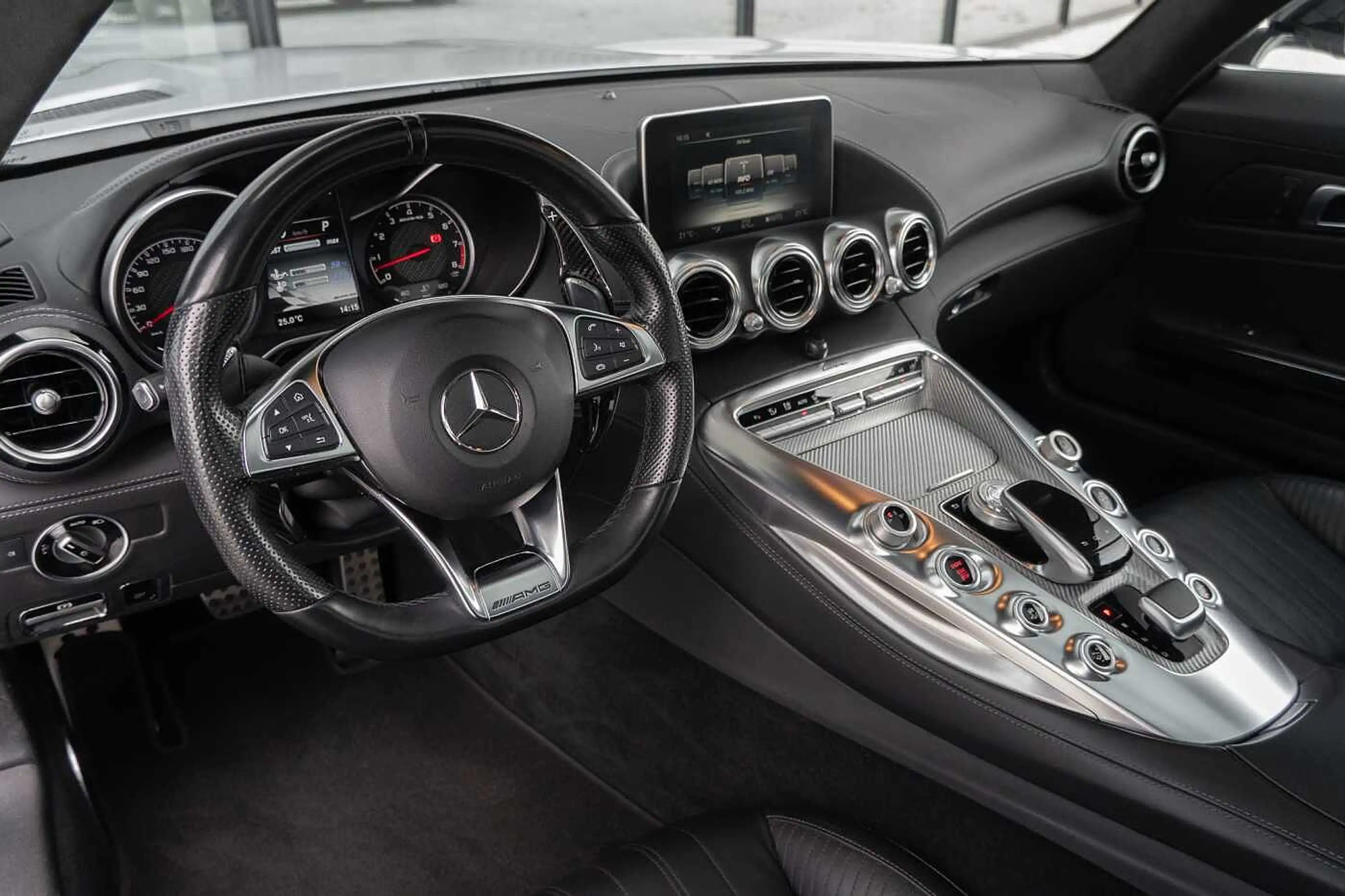 Mercedes-Benz AMG GT Coupé 4.0 V8 full history Massage Pano Night — photo 14