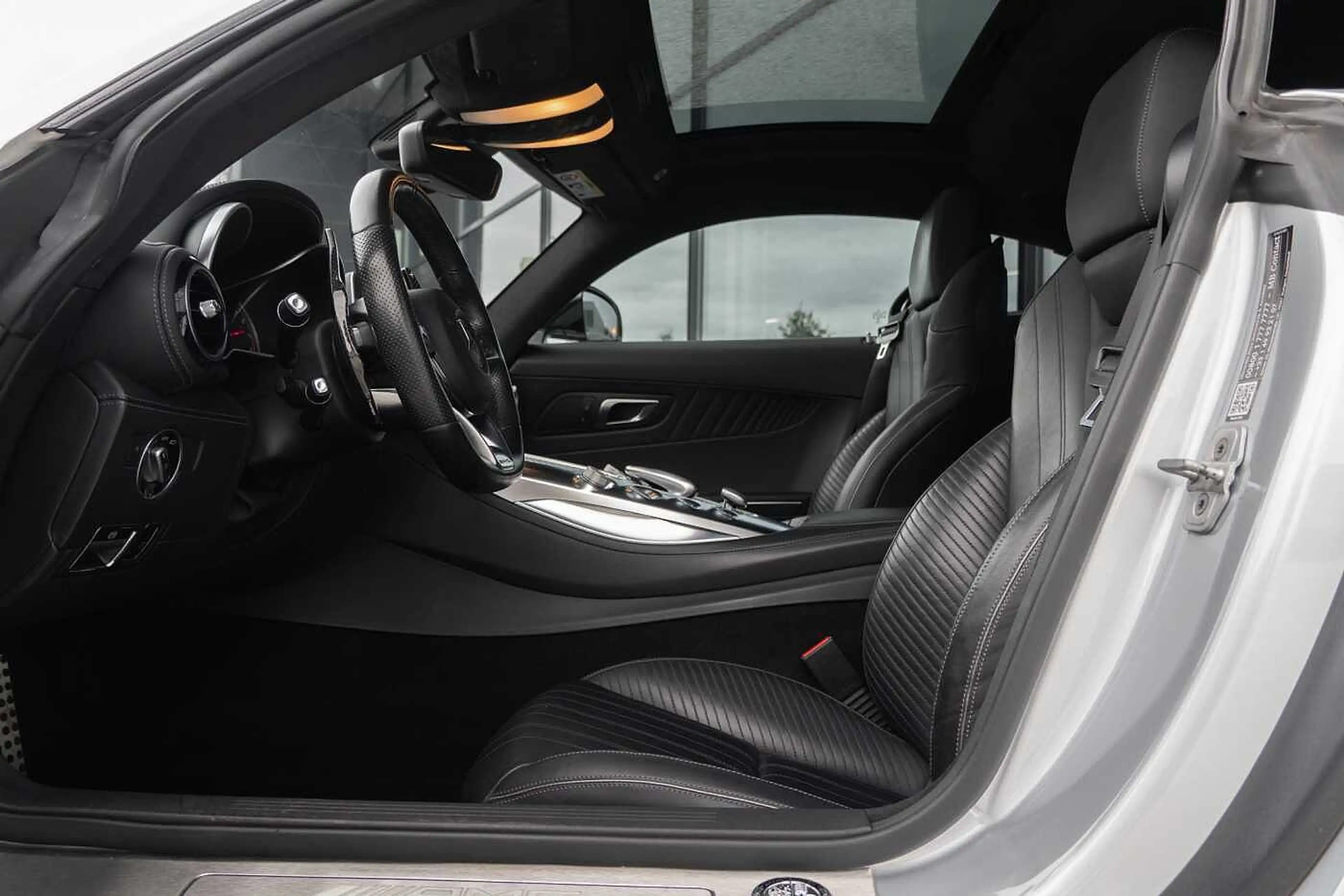Mercedes-Benz AMG GT Coupé 4.0 V8 full history Massage Pano Night — photo 10