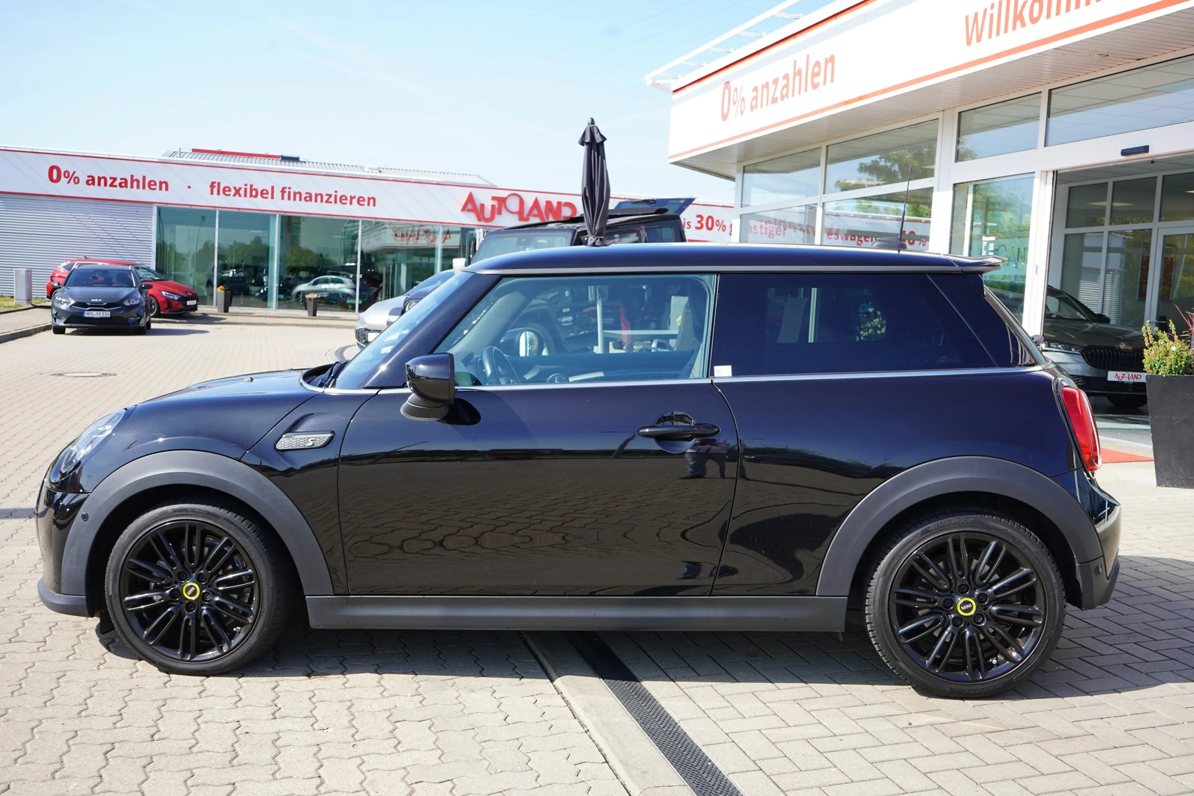 MINI Cooper Mini Cooper SE Classic Trim LED Navi Sitzheizung — photo 2
