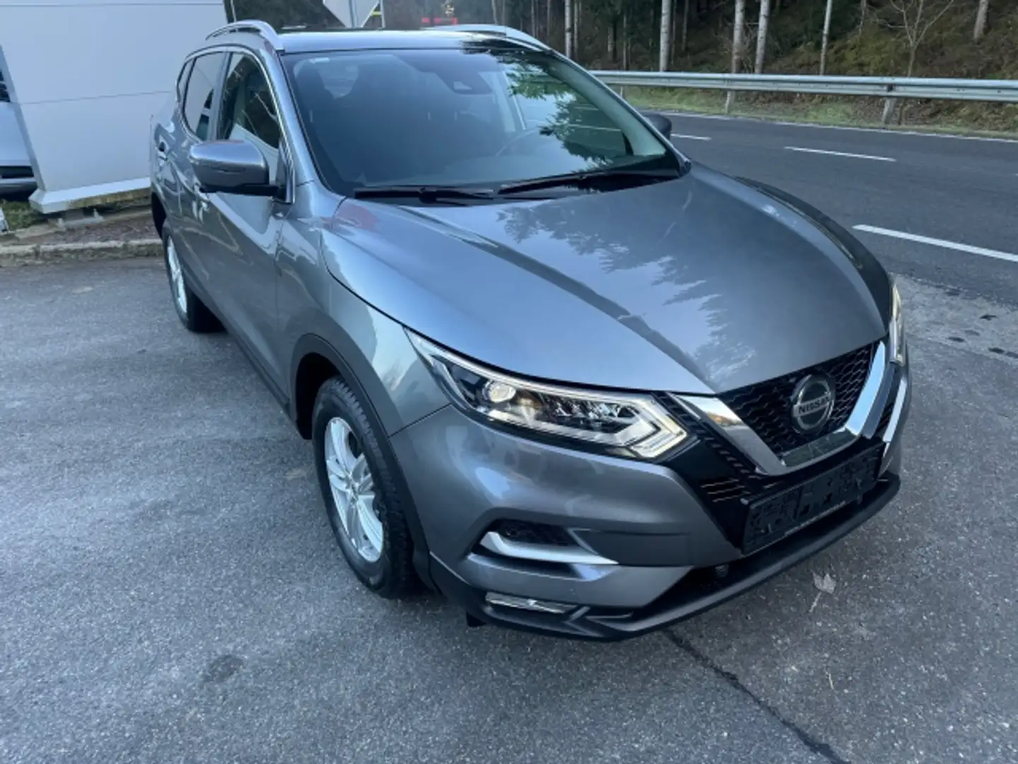Nissan Qashqai 1,7 dCi ALL-MODE 4x4i N-Connecta Xtronic Aut. Grigio - 2