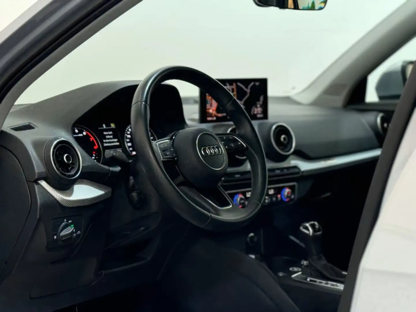 Audi Q2 Q2 35 1.5 tfsi Business Plus s-tronic Zilver - 2