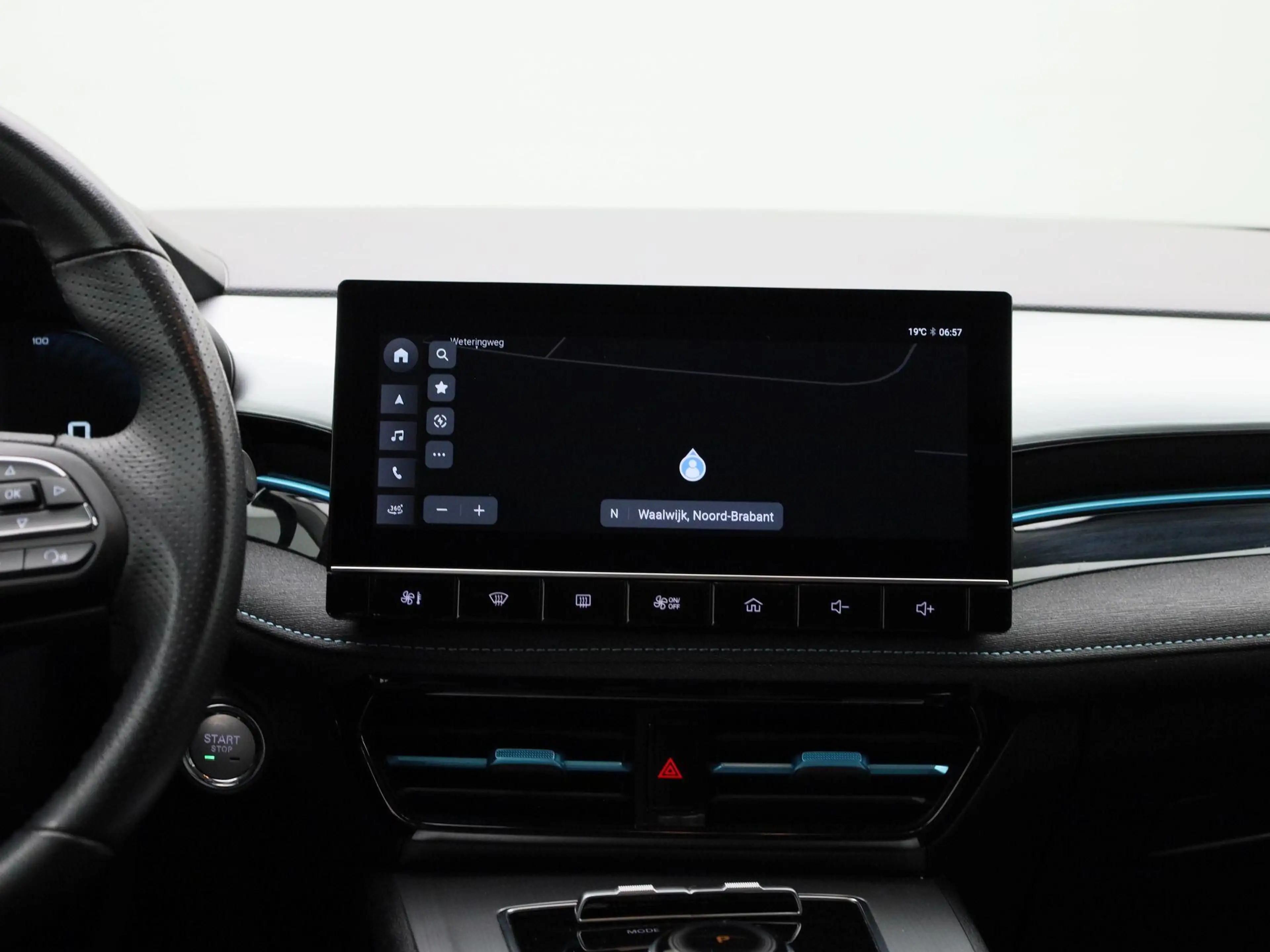 MG MG5 Long Range Luxury 61 kWh | Camera | Apple Carplay — photo 9