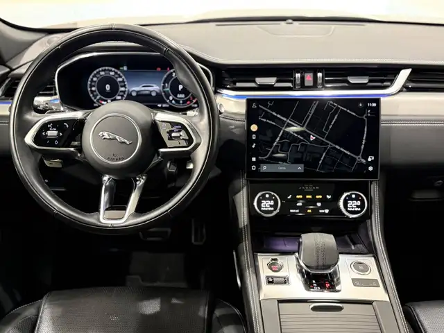 Jaguar F-Pace view 16