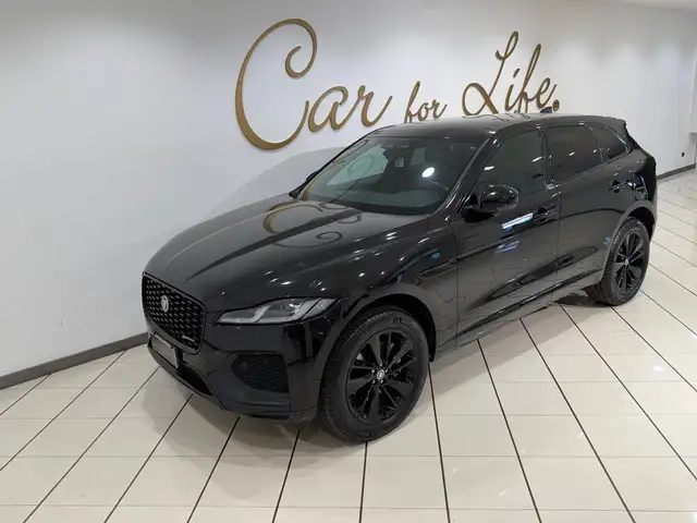 Jaguar F-Pace view 4