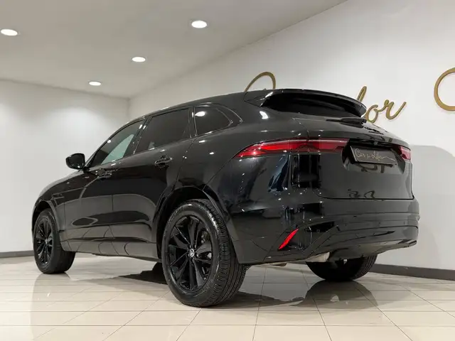 Jaguar F-Pace view 11
