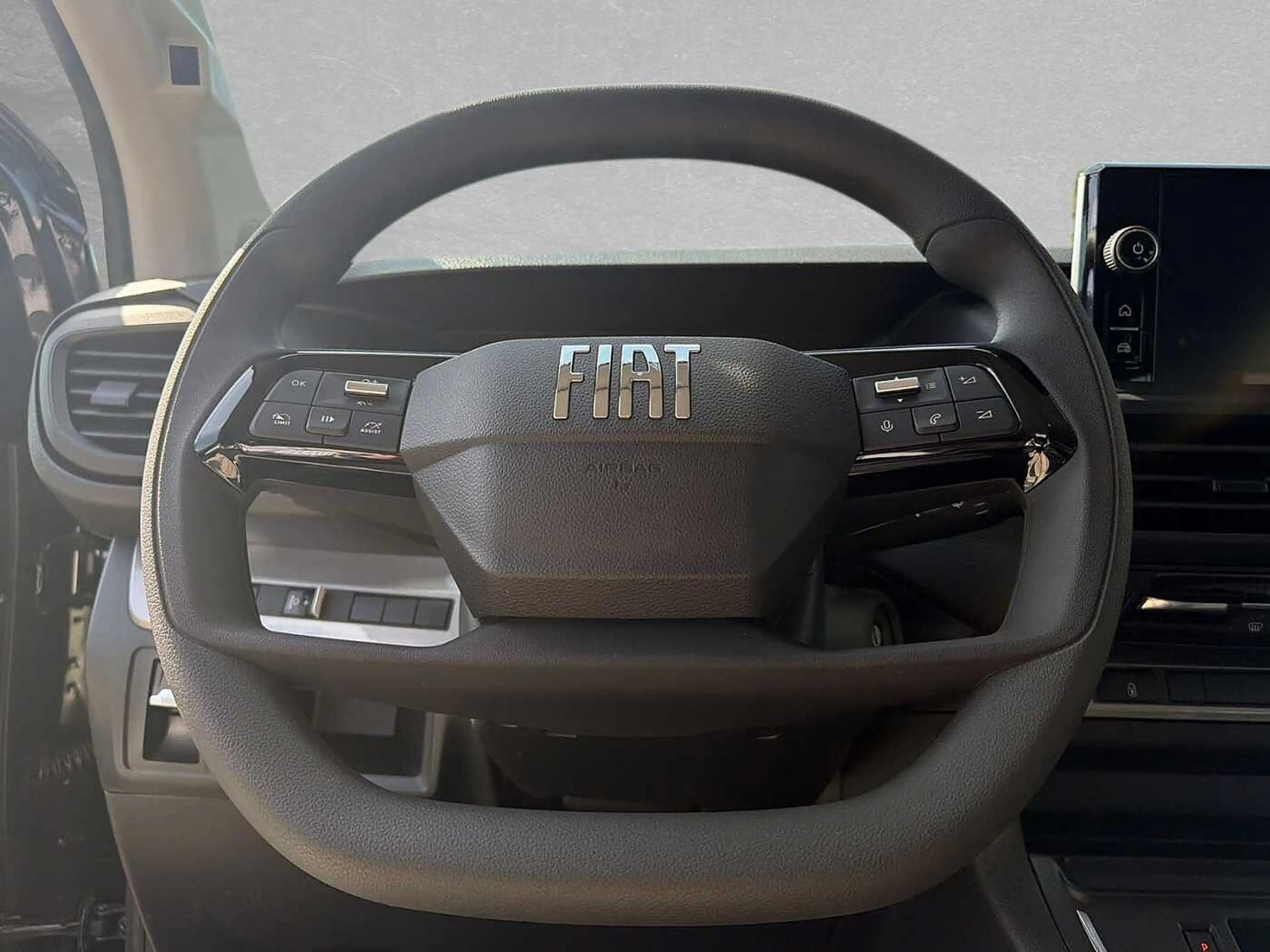 Fiat Ulysse 2.2 Diesel 180 L2 Kombi — photo 11