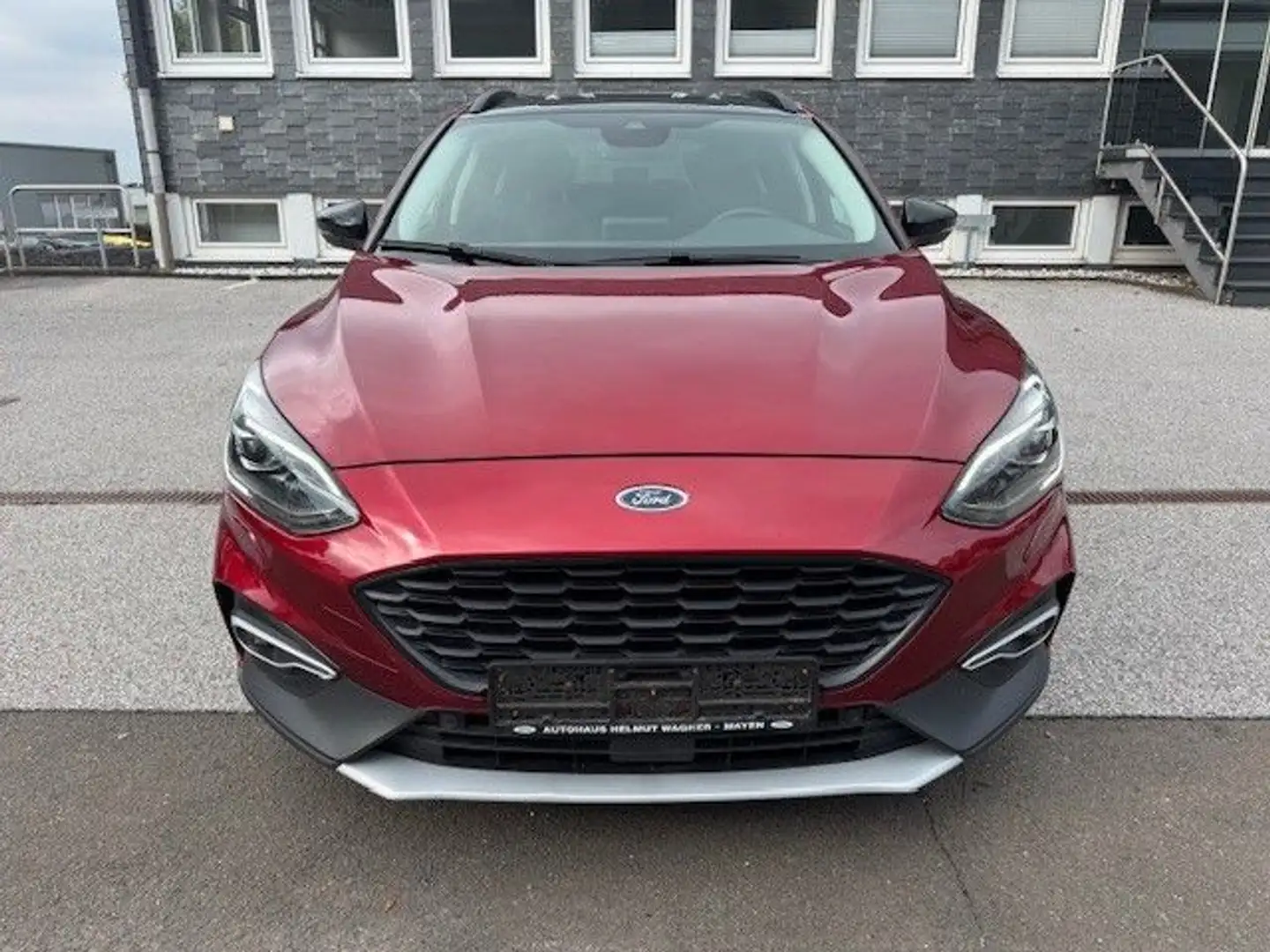 Ford Focus Lim. Active Rouge - 2