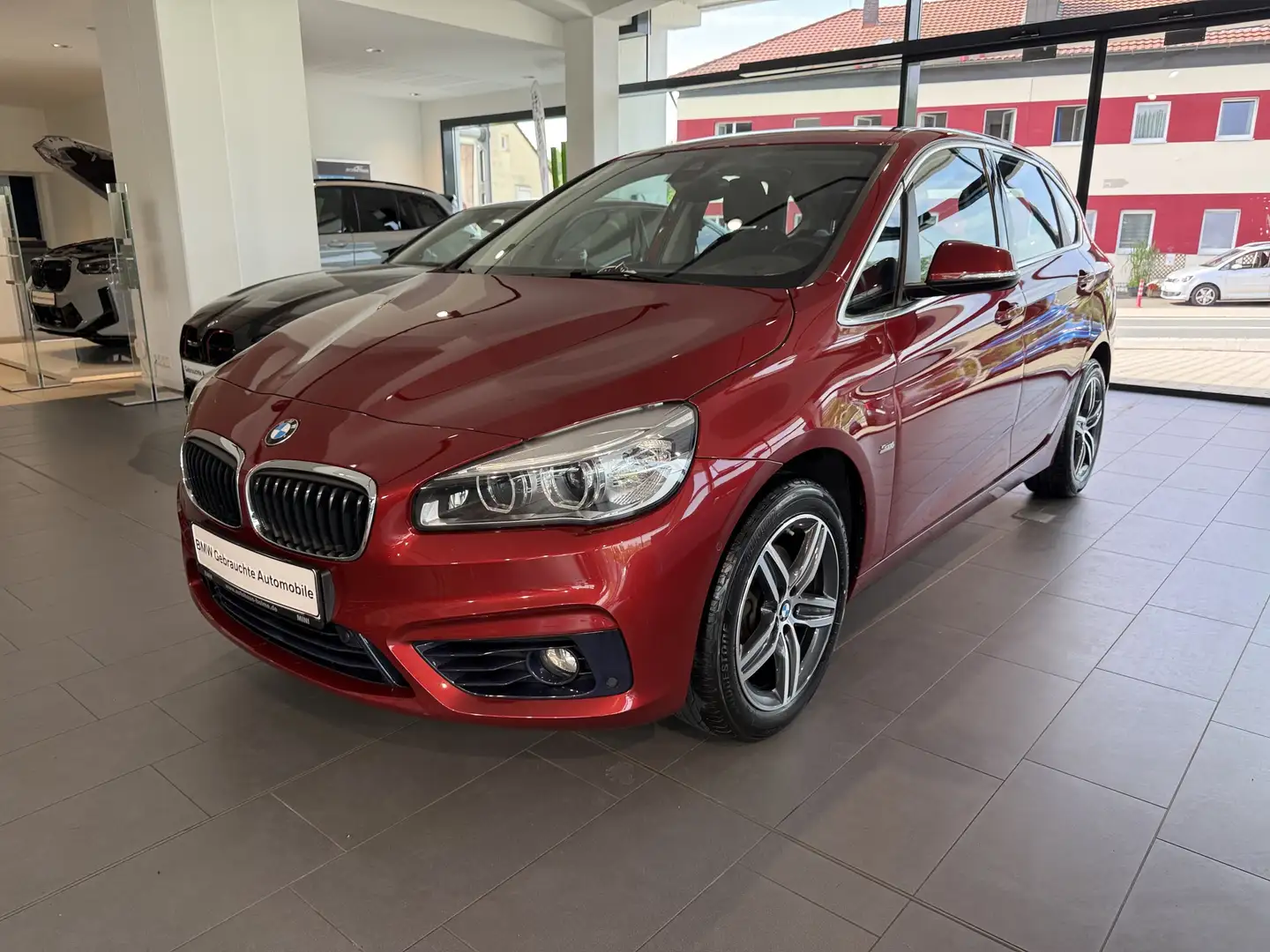 BMW 218 d SportLine Rood - 1