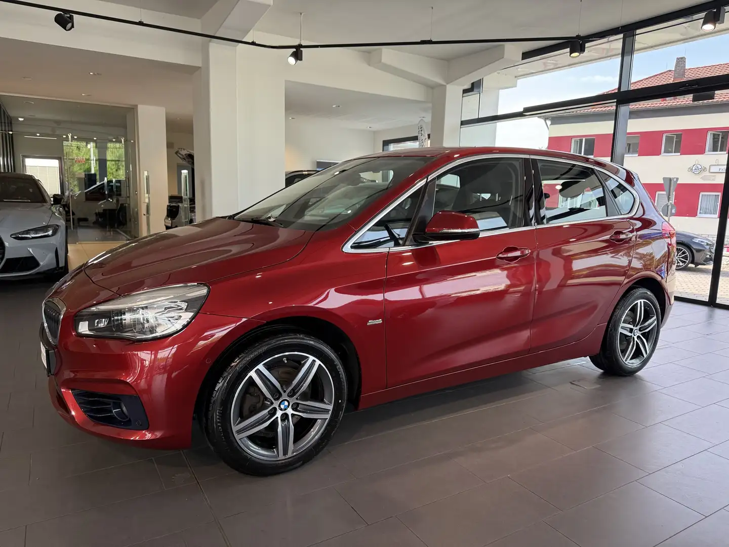 BMW 218 d SportLine Rood - 2