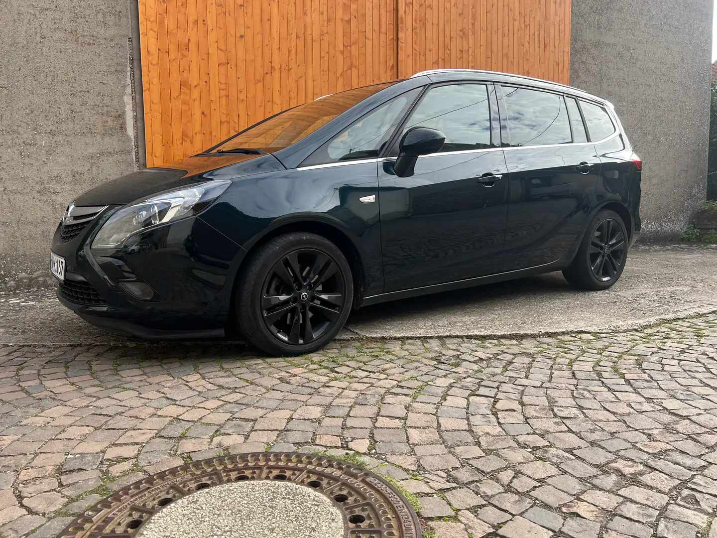 Opel Zafira Tourer Innovation Grün - 2