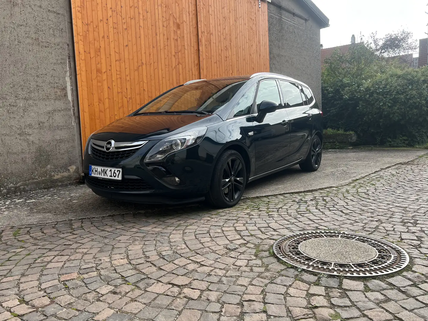 Opel Zafira Tourer Innovation Grün - 1