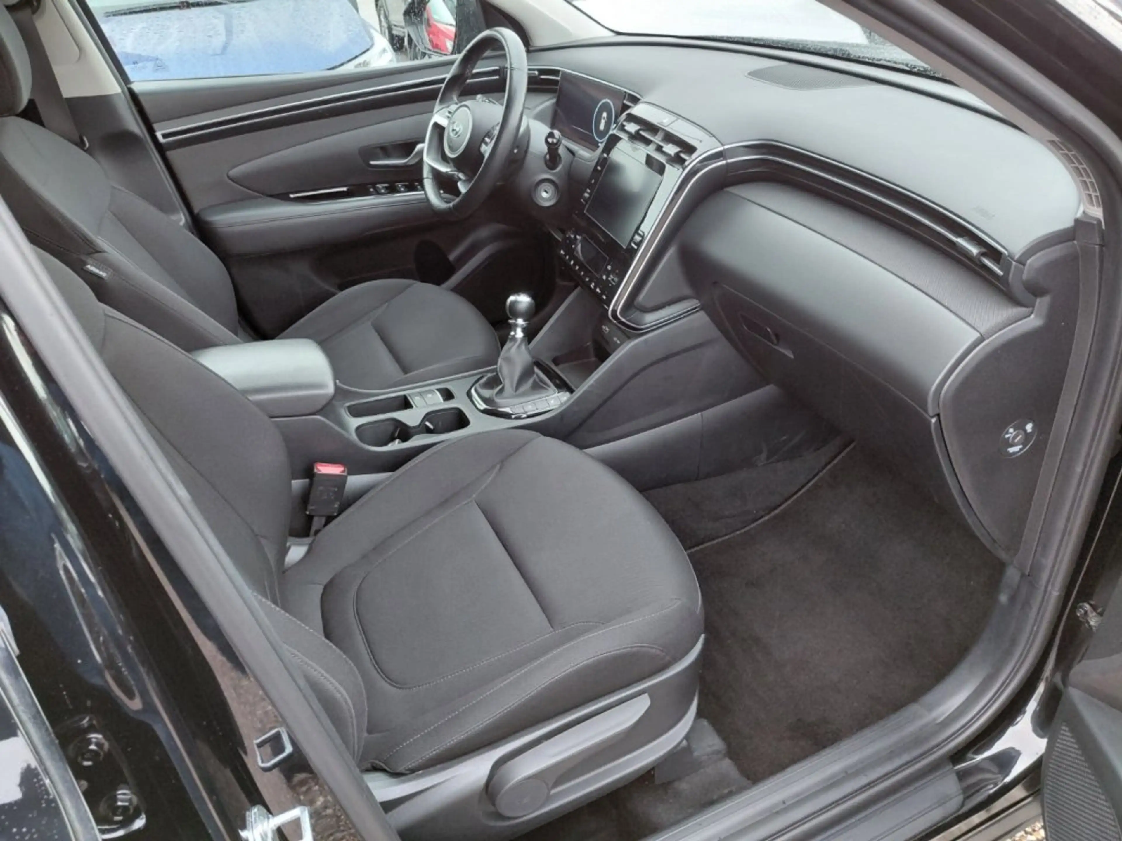 Hyundai TUCSON NX4 Smart Line 1,6 T-GDi 2WD t1bs0-P4-O3 — photo 6