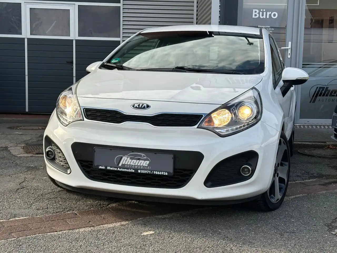 Kia Rio Spirit*PDC*L-HEIZUNG*RADIO* — photo 1 of 15