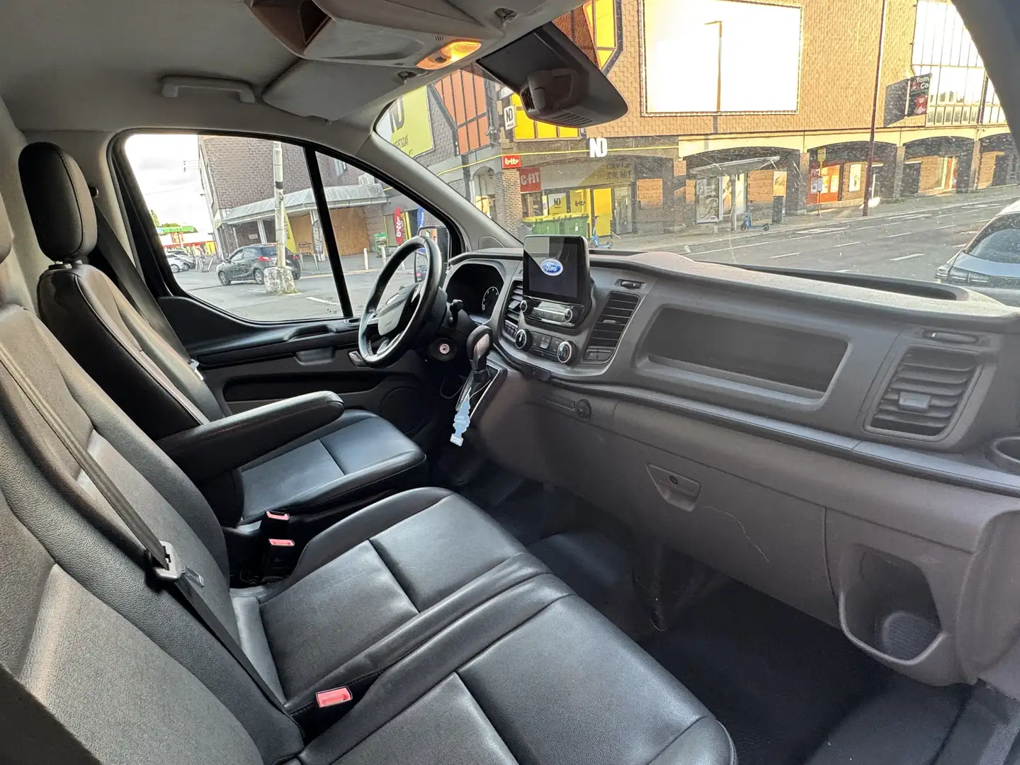 Ford Transit Custom 2000 DIESEL AUTO BLACK ÉDITION GPS CUIR XENON Zwart - 1