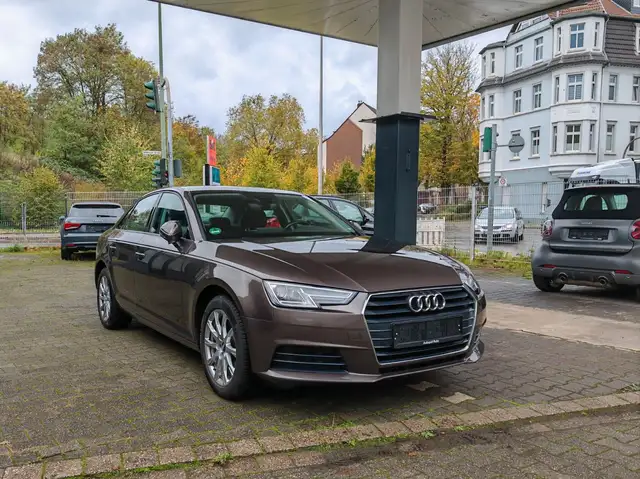 Audi A4 Limo Automatik Virtual Cockpit Xenon Navi PDC