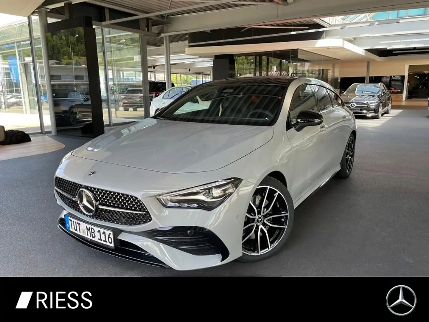 Mercedes-Benz CLA 220 d SB AMG+AHK+PANO+MEMORY+DISTRONIC+NIGHT Gris - 1