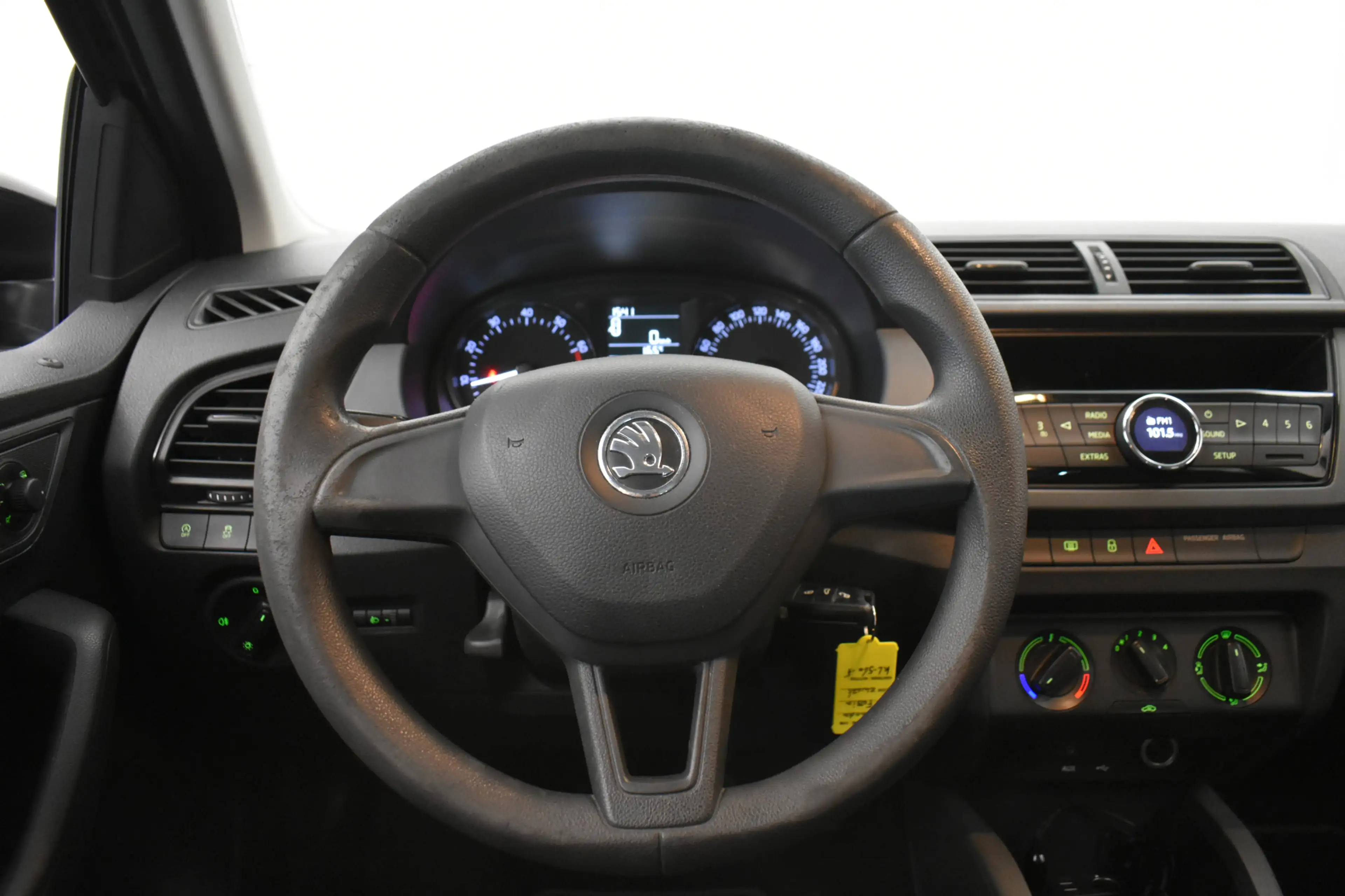 Skoda Fabia Combi 1.0 MPI Active APK 07-2027 — photo 3