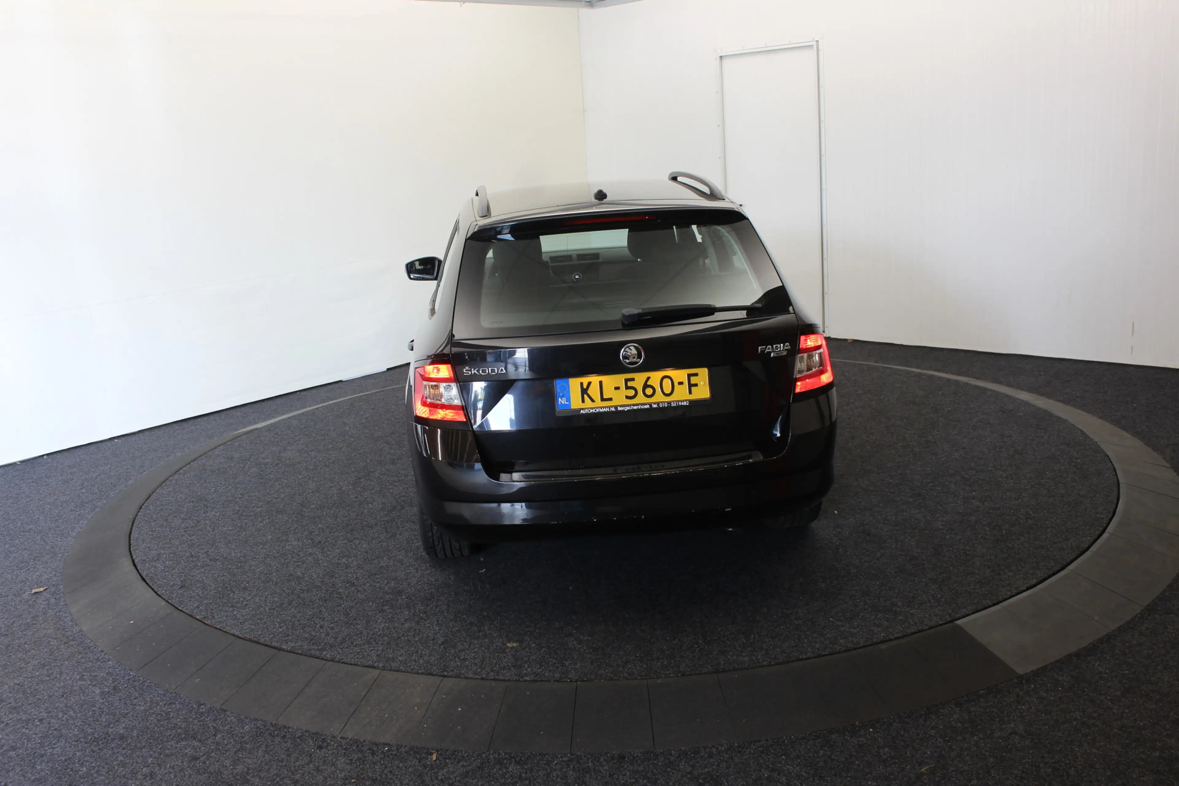 Skoda Fabia Combi 1.0 MPI Active APK 07-2027 — photo 14