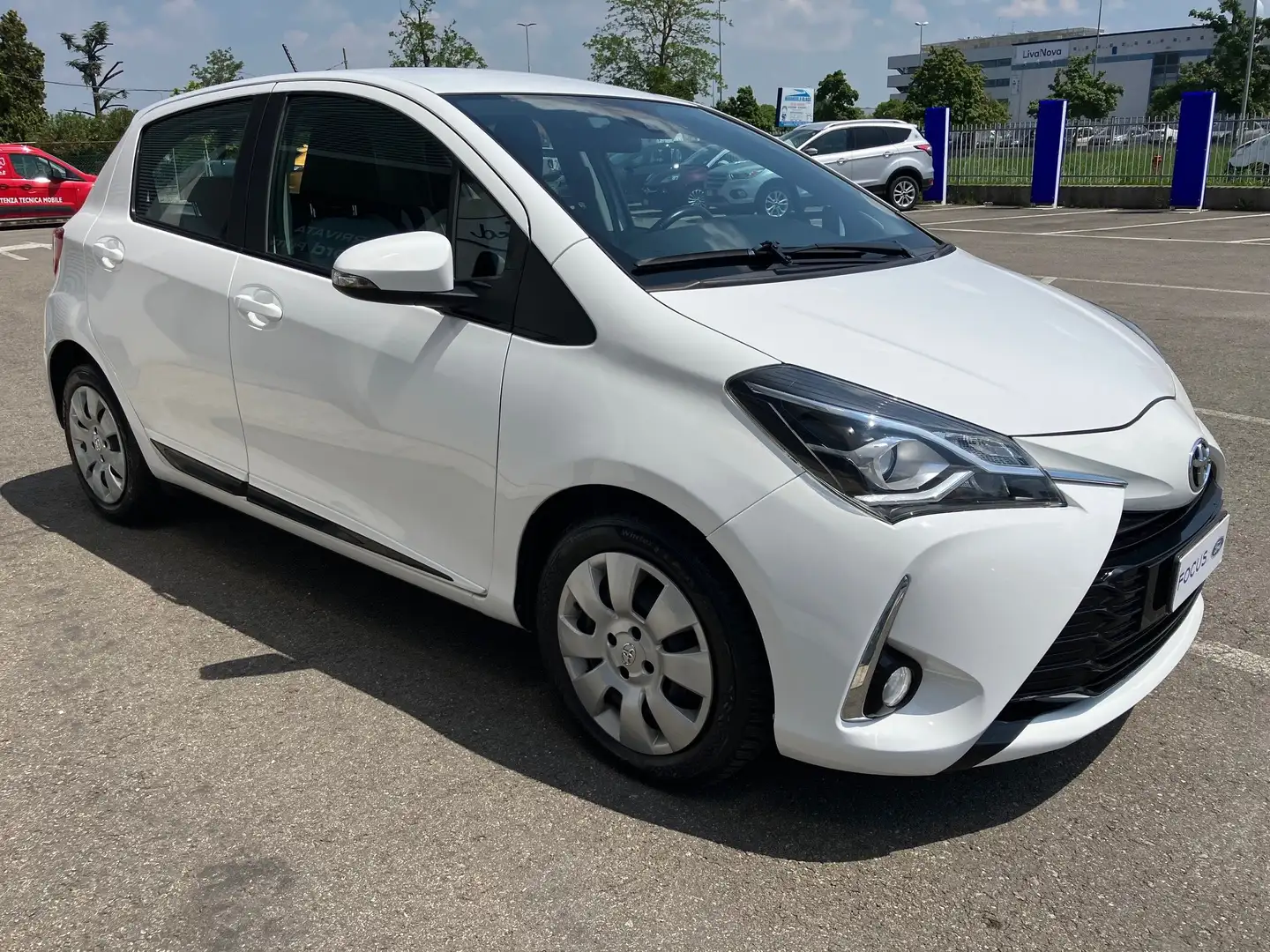 Toyota Yaris Yaris 5p 1.0 Active my18 Bianco - 1
