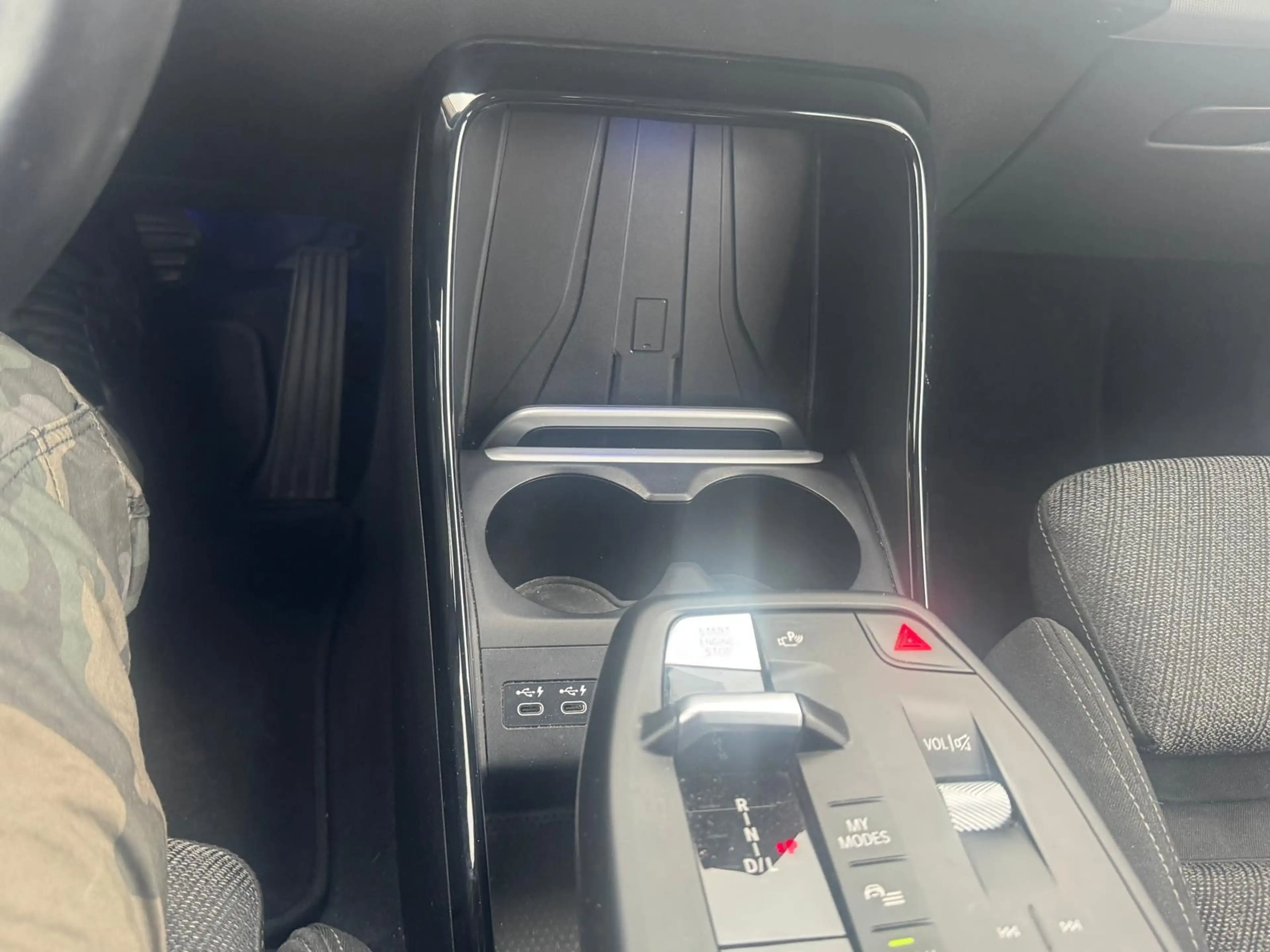 BMW 218 218d Active Tourer Aut. — photo 13